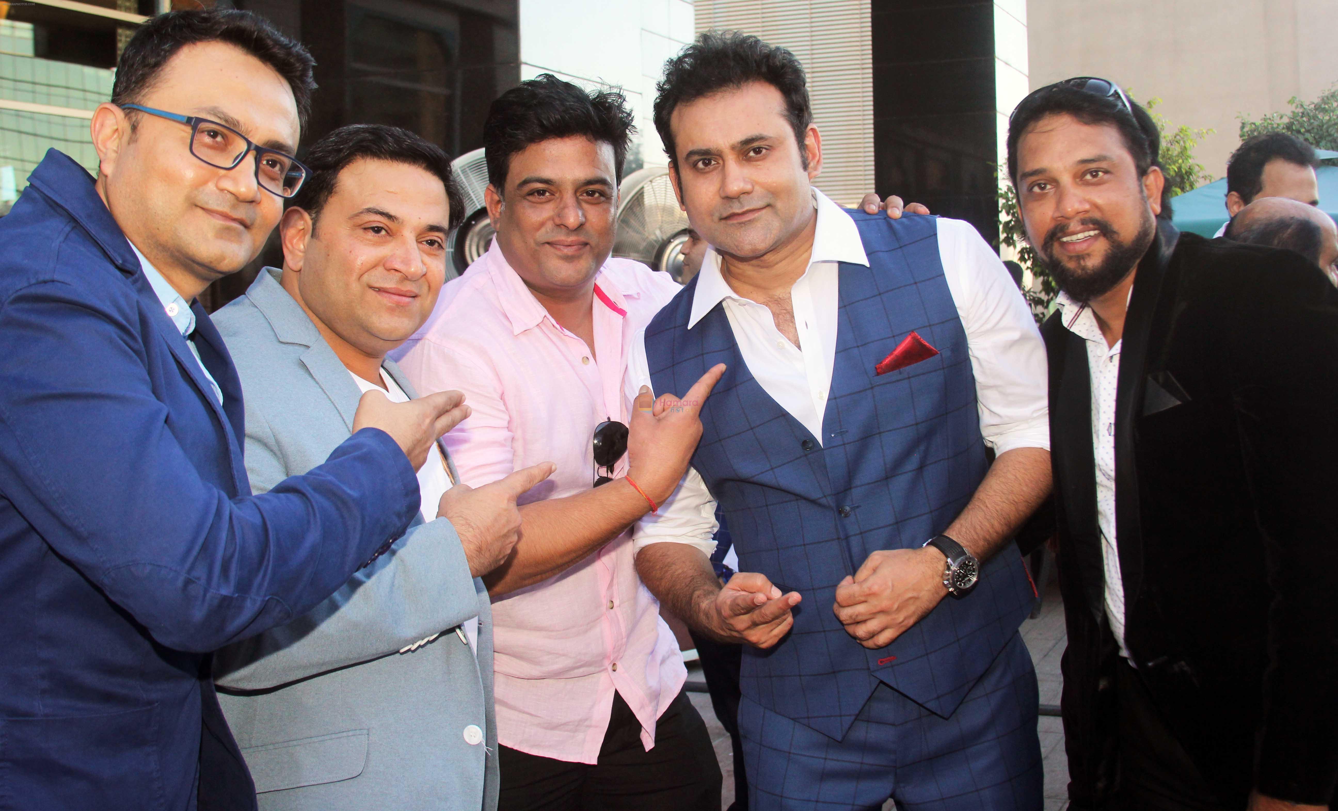Vazir Singh & friends with Joe Rajan at his Harvey India's Christmas Brunch