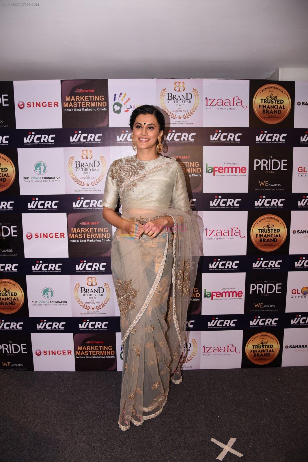 Taapsee Pannu walk for Lakshyam show at Brand of the Year Awards on 21st Dec 2016