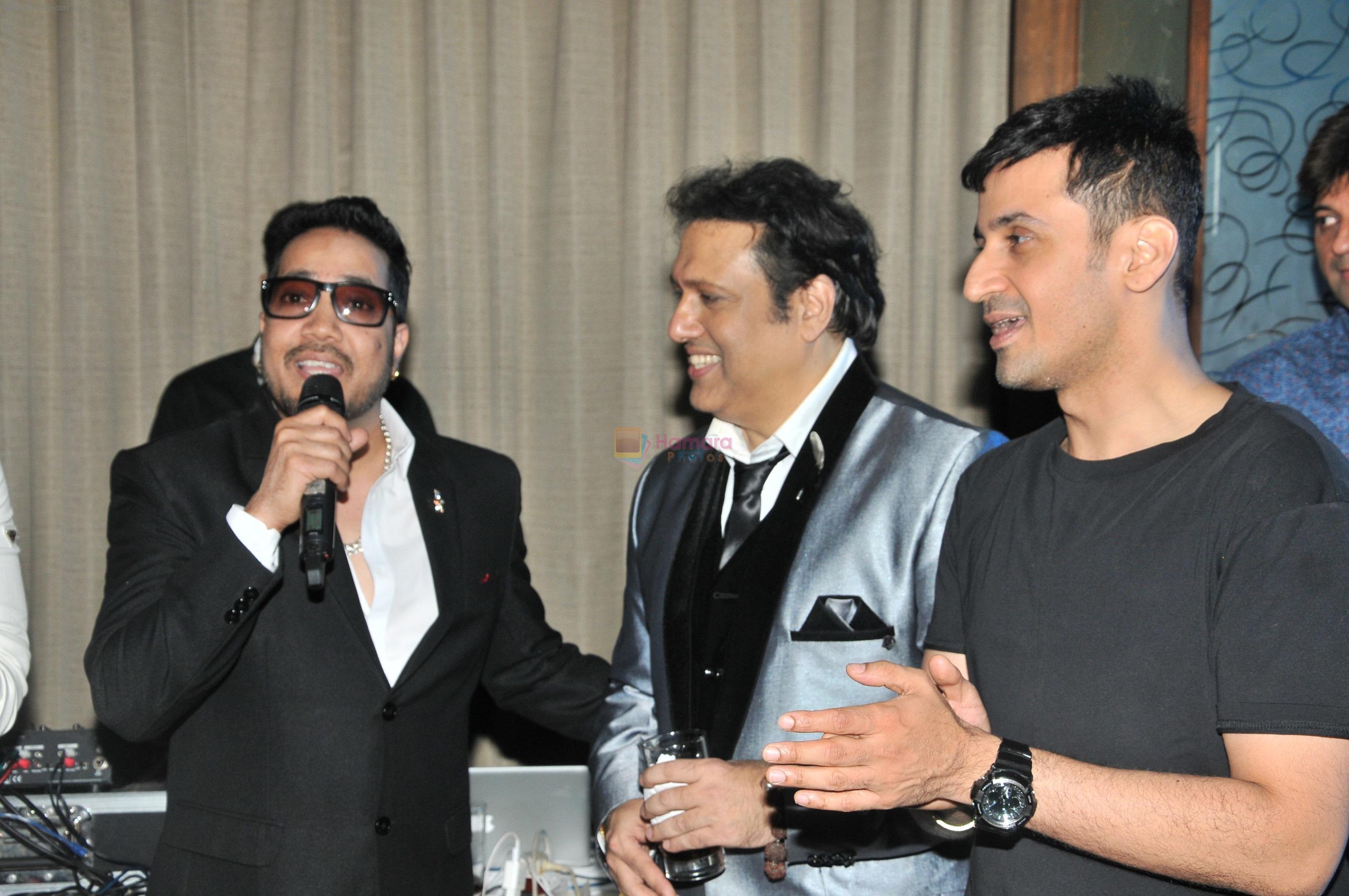Mika Singh with Govinda and Meet Bros at the celebration of Govinda's Birthday and launch of AA GAYA HERO on 21st Dec 2016