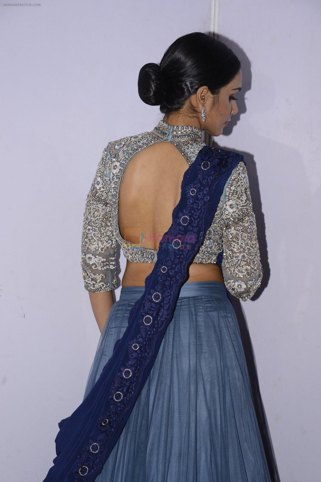 Model at Anju Modi Luxury Festive 2017 collection on 29th Dec 2016