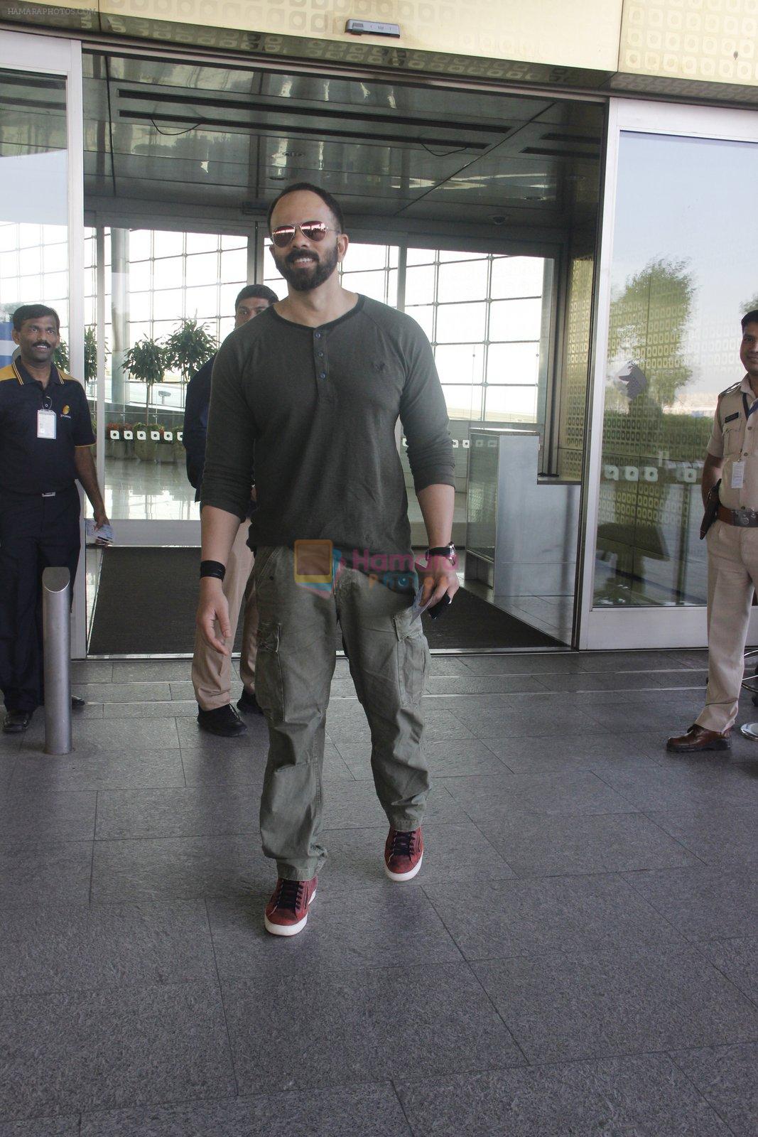 Rohit Shetty snapped at airport on 9th Jan 2017