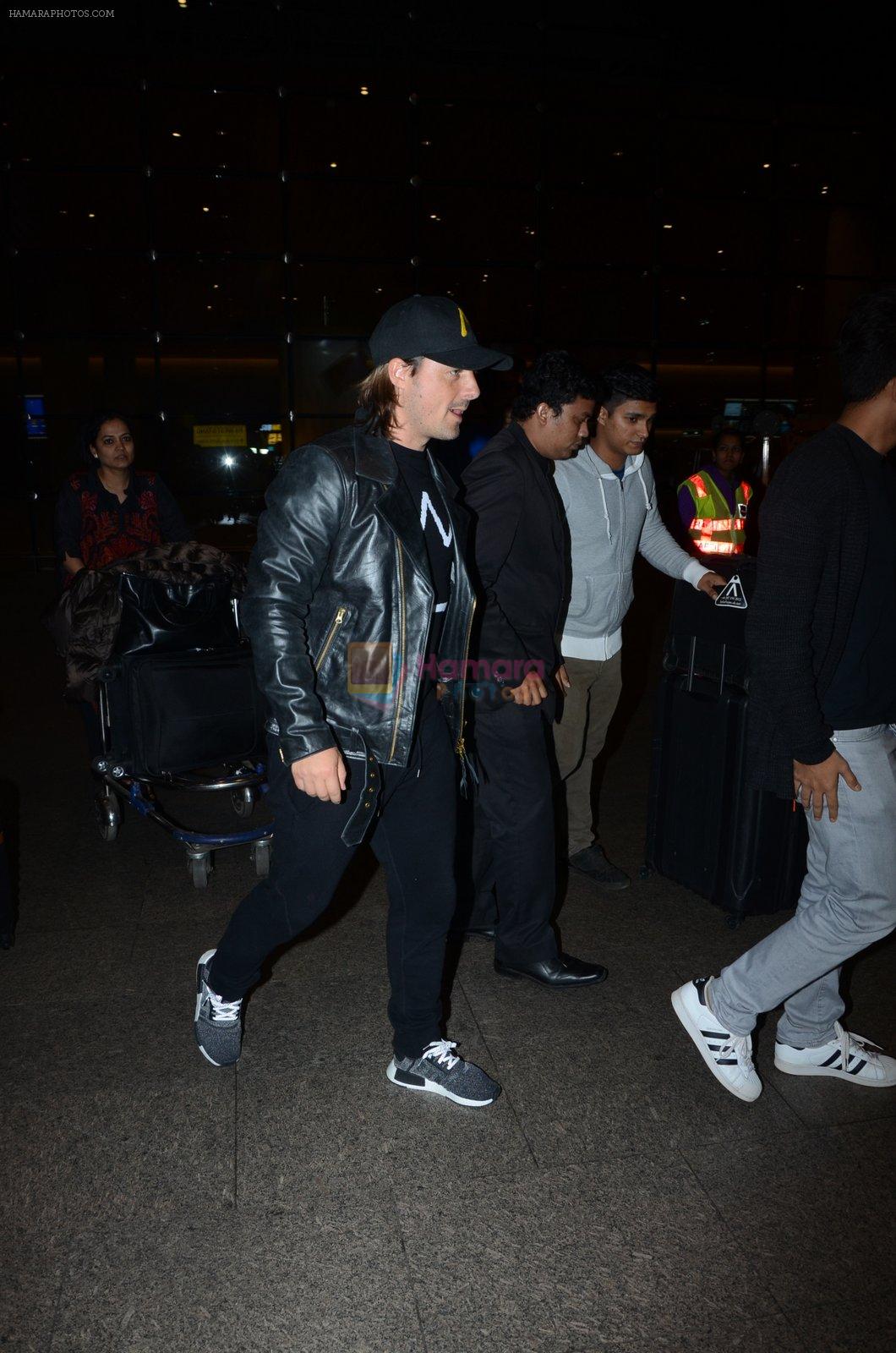 Dj Axwell snapped at airport on 10th Jan 2017