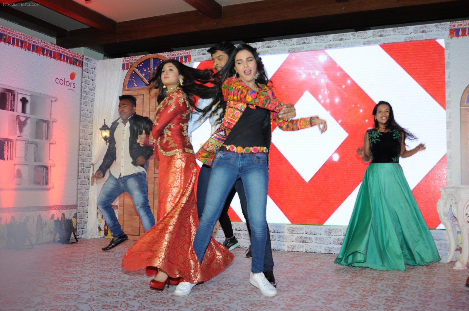 Rashmi Desai, Siddharth Shukla, Jasmin Bhasin at Dil Se Dil Tak new show on Colors on 18th Jan 2017