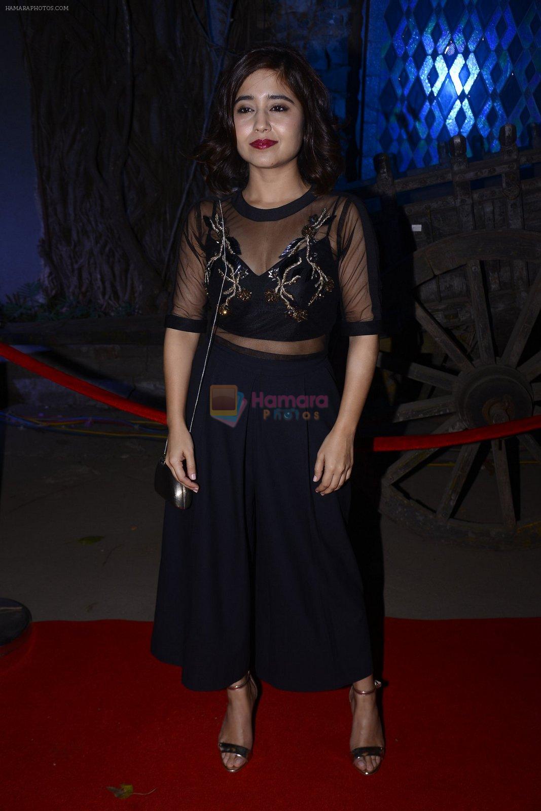 Shweta Tripathi at Elle Graduate Awards on 17th Jan 2017