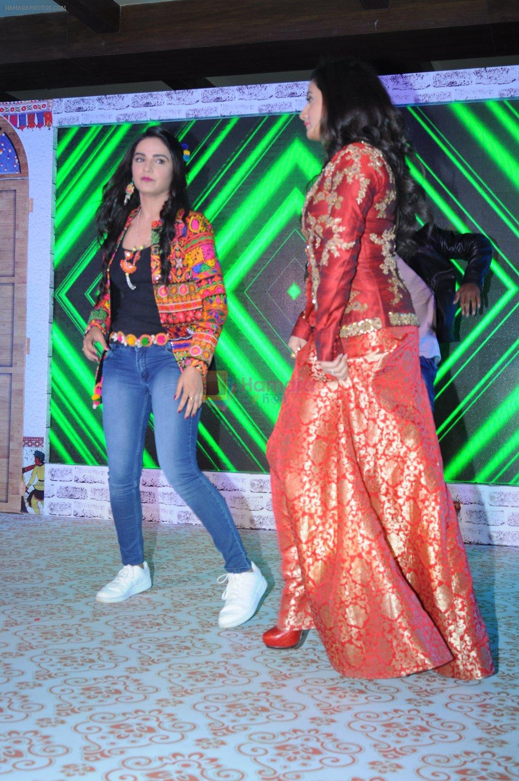 Rashmi Desai, Siddharth Shukla at Dil Se Dil Tak new show on Colors on 18th Jan 2017