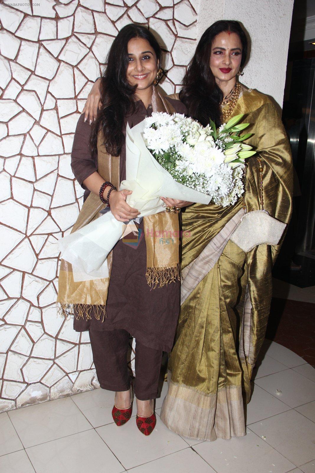 Vidya Balan, Rekha at Javed Akhtar's birthday on 17th Jan 2017