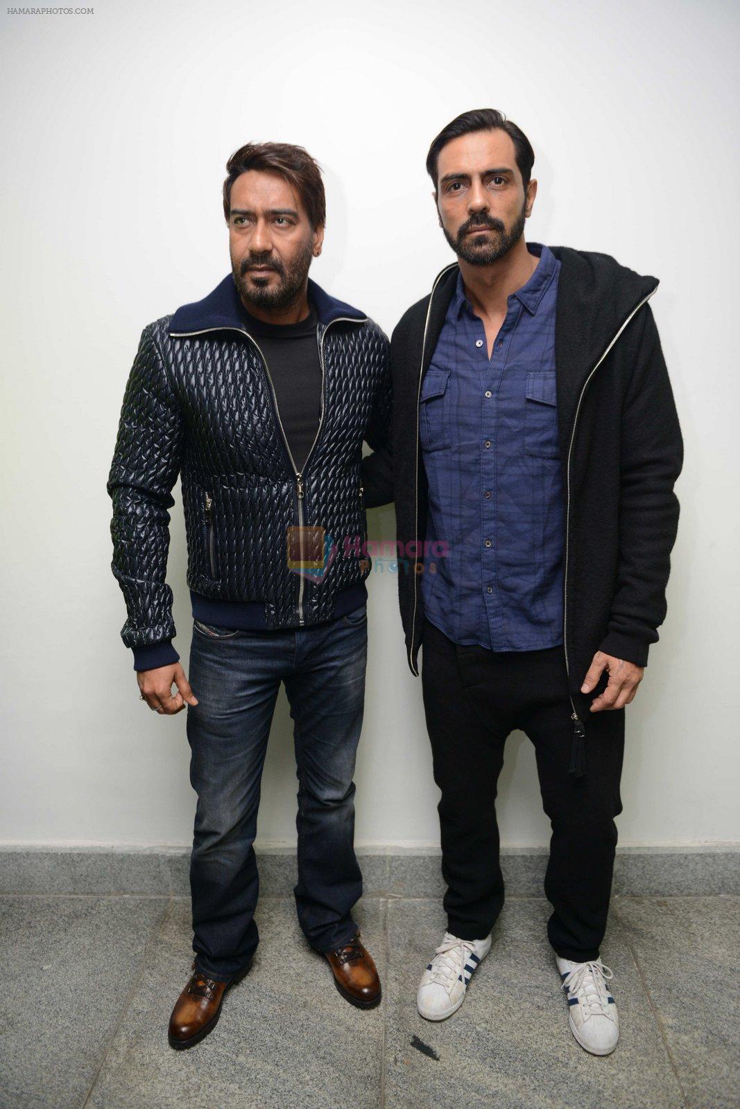 Ajay Devgan, Arjun Rampal at Super Fight league press meet on 19th Jan 2017