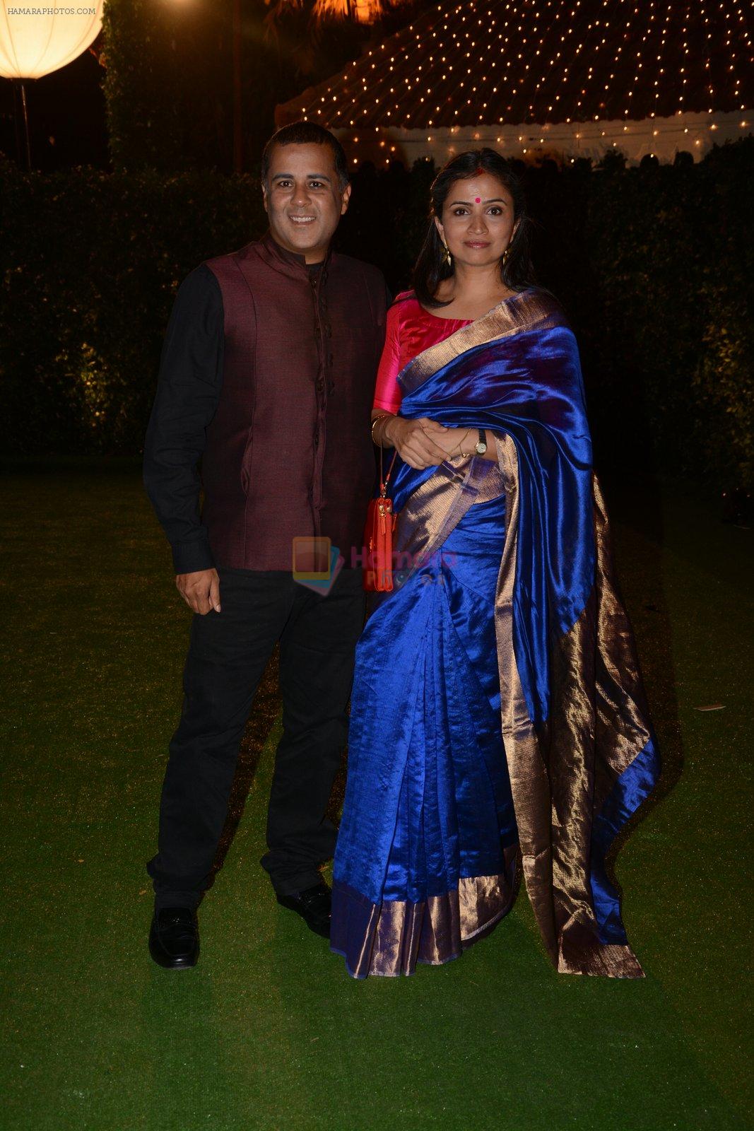 Chetan Bhagat at Ronnie Screwala daughter wedding reception on 20th Jan 2017