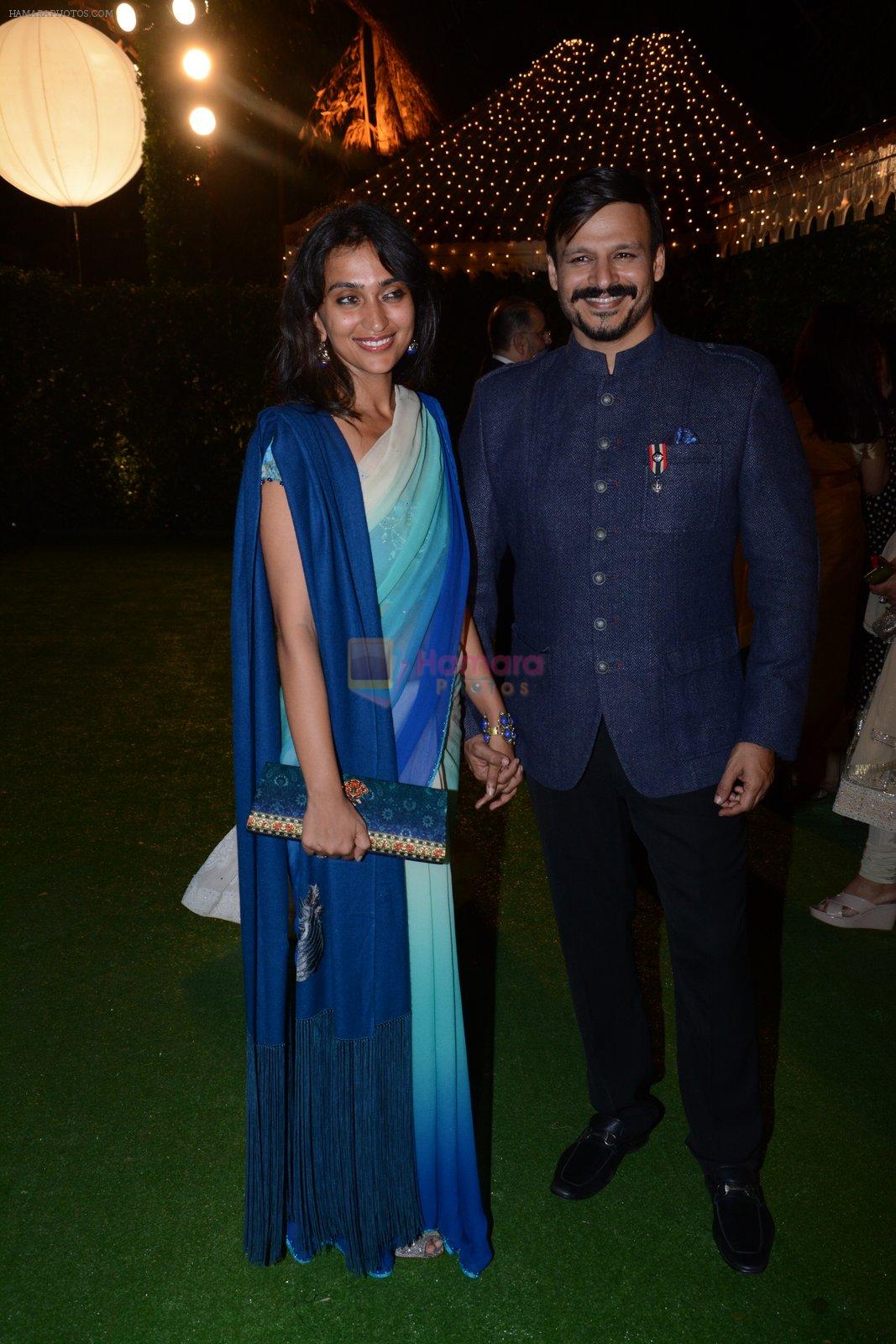 Vivek Oberoi at Ronnie Screwala daughter wedding reception on 20th Jan 2017