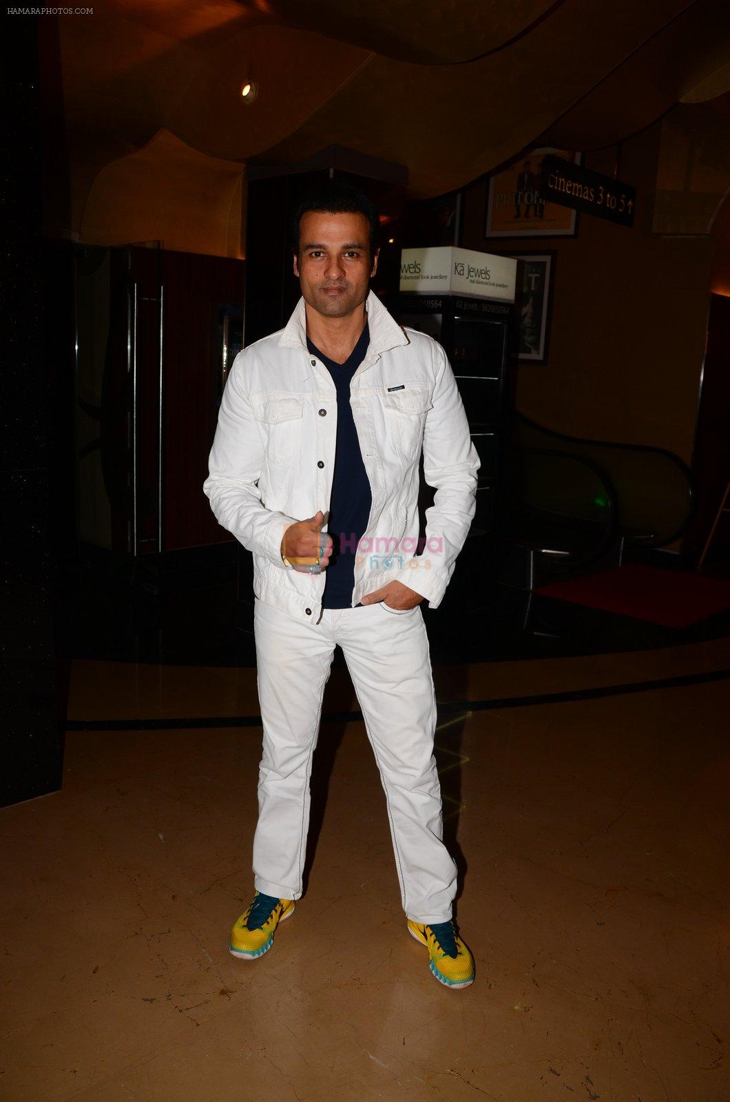 Rohit Roy at Kaabil premiere on 23rd Jan 2017