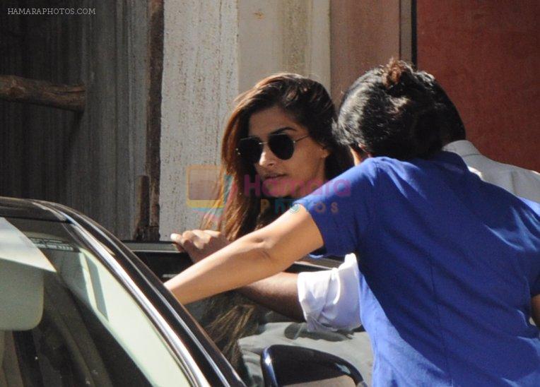 Sonam Kapoor snapped leaving  clinic on 30th Jan 2017