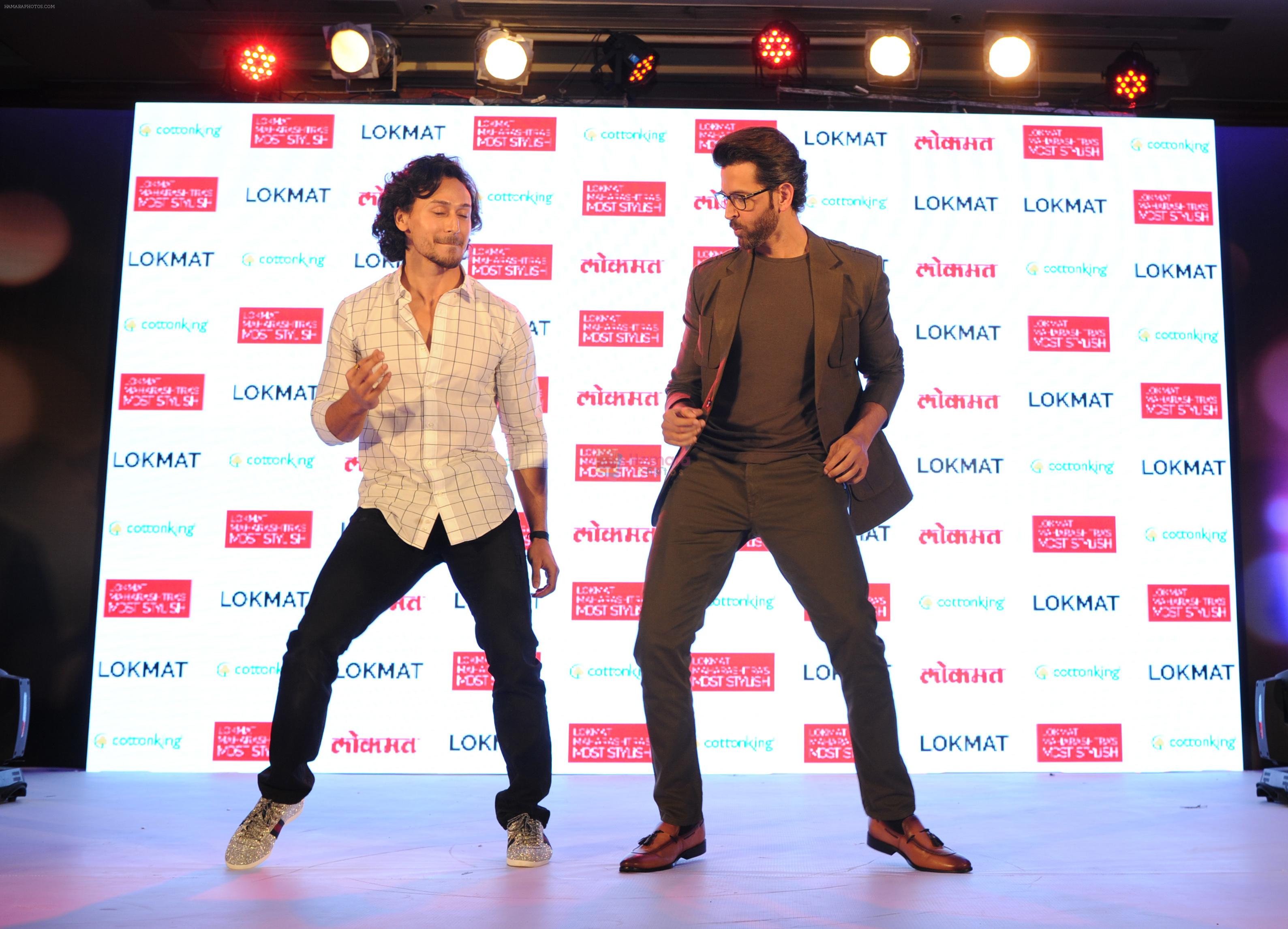 Hrithik & Tiger Shroff at Lokmat Maharashtra's Most Stylish 2017 on 31st Jan 2017