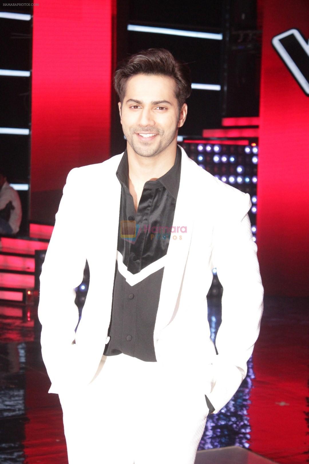 Varun Dhawan promote Badrinath Ki Dulhania on the sets of Voice of India on 1st March 2017