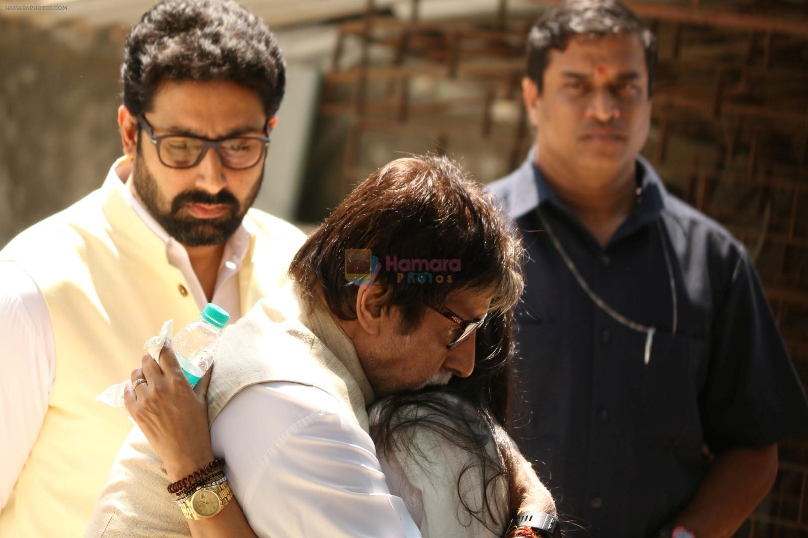 Abhishek Bachchan at the Furneral Of Sunil Shetty's Father Veerappa T Shetty on 2nd March 2017