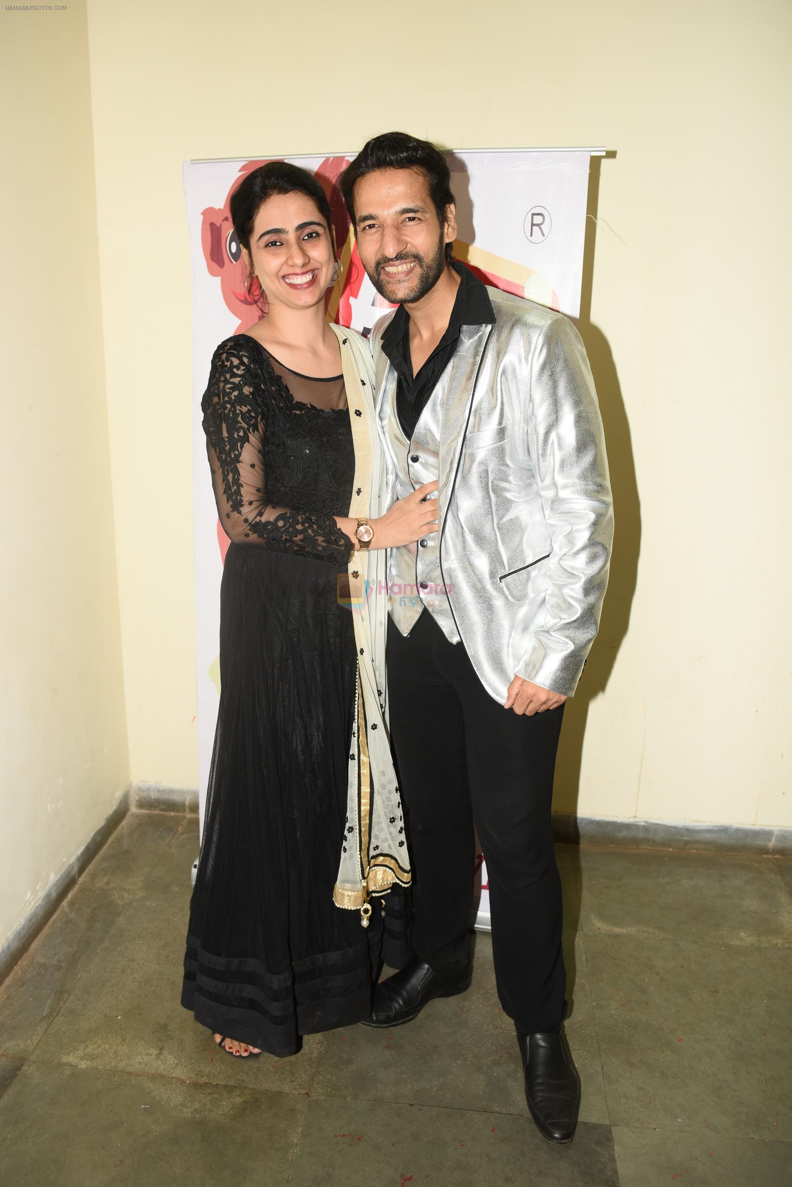 Umesh Pherwani  with Wife at Peek-a-Boo institute for Pre School education organization its musical concert 2017 Dance of the world on 6th March 2017