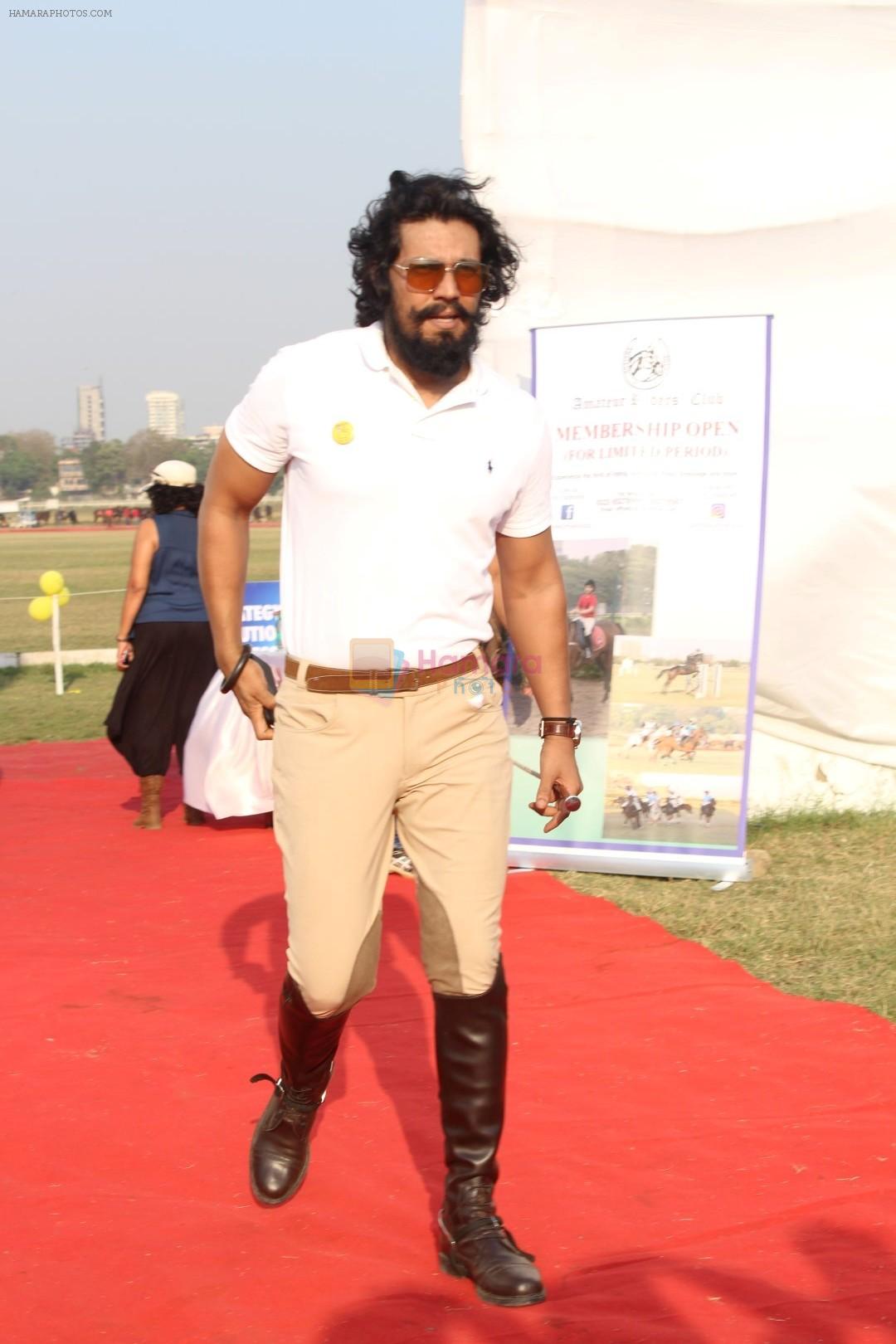 Randeep Hooda Is Show Jumping At Race Cource on 24th March 2017