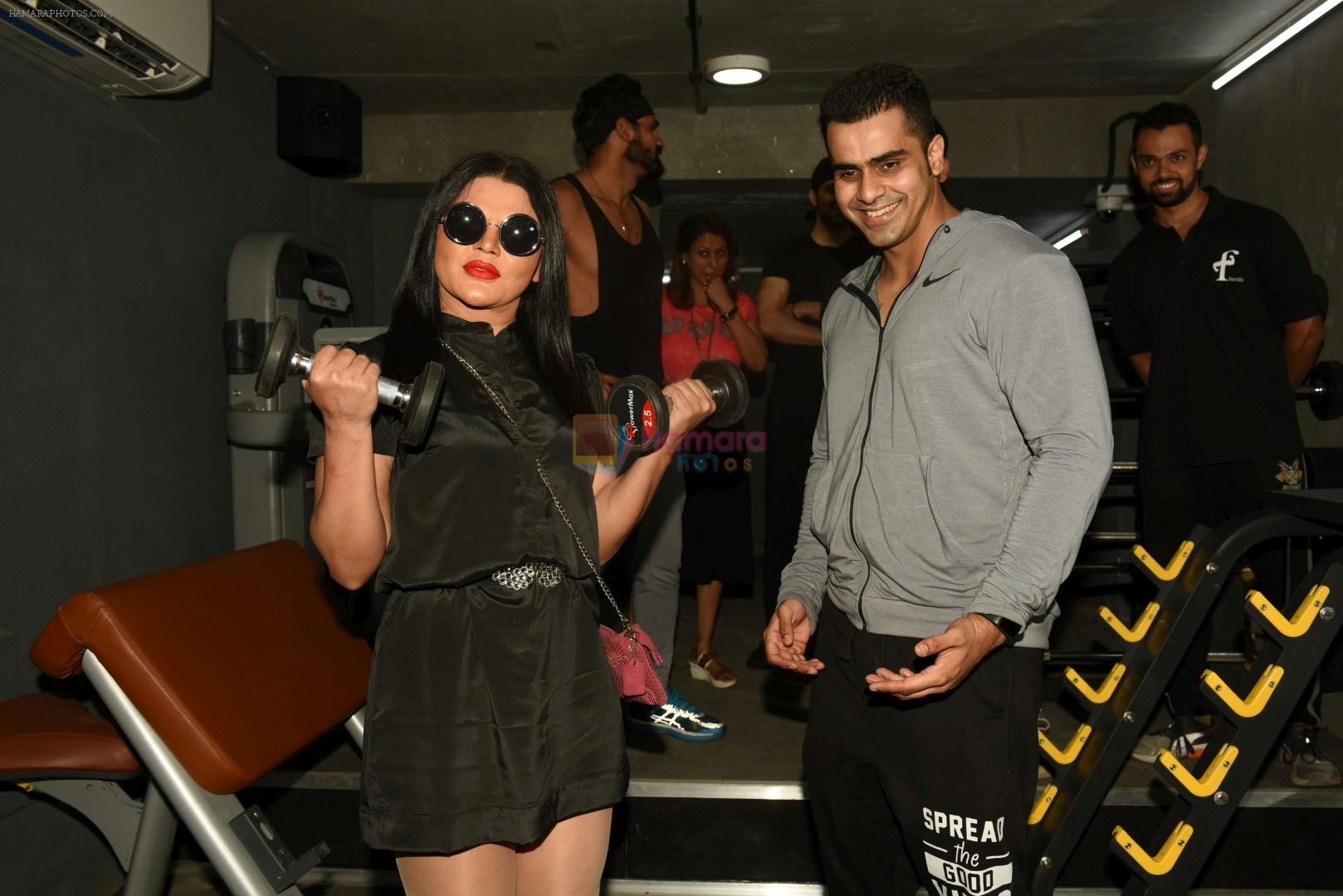 Rakhi Sawant at Aabid Husan New Gym Launch FITZVILLE on 31st March 2017