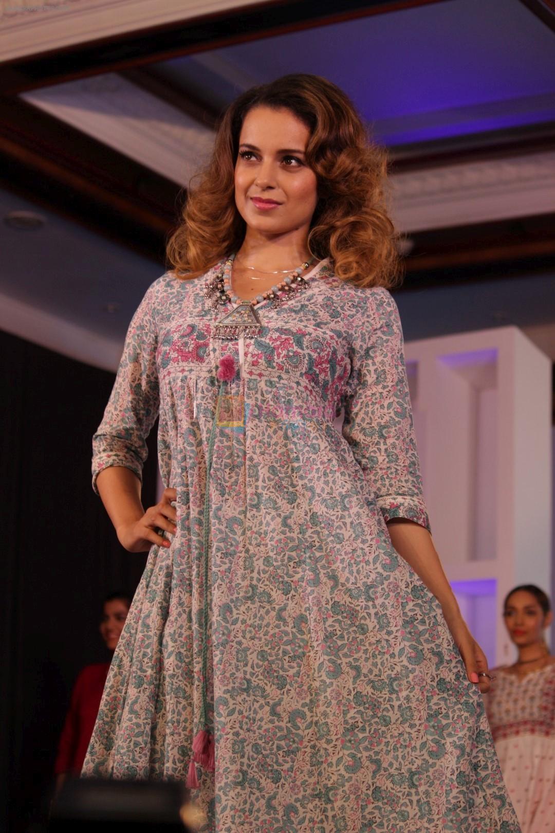 Kangana Ranaut Walk On Ramp For Lifestyle Discover The Latest Collection on 14th April 2017