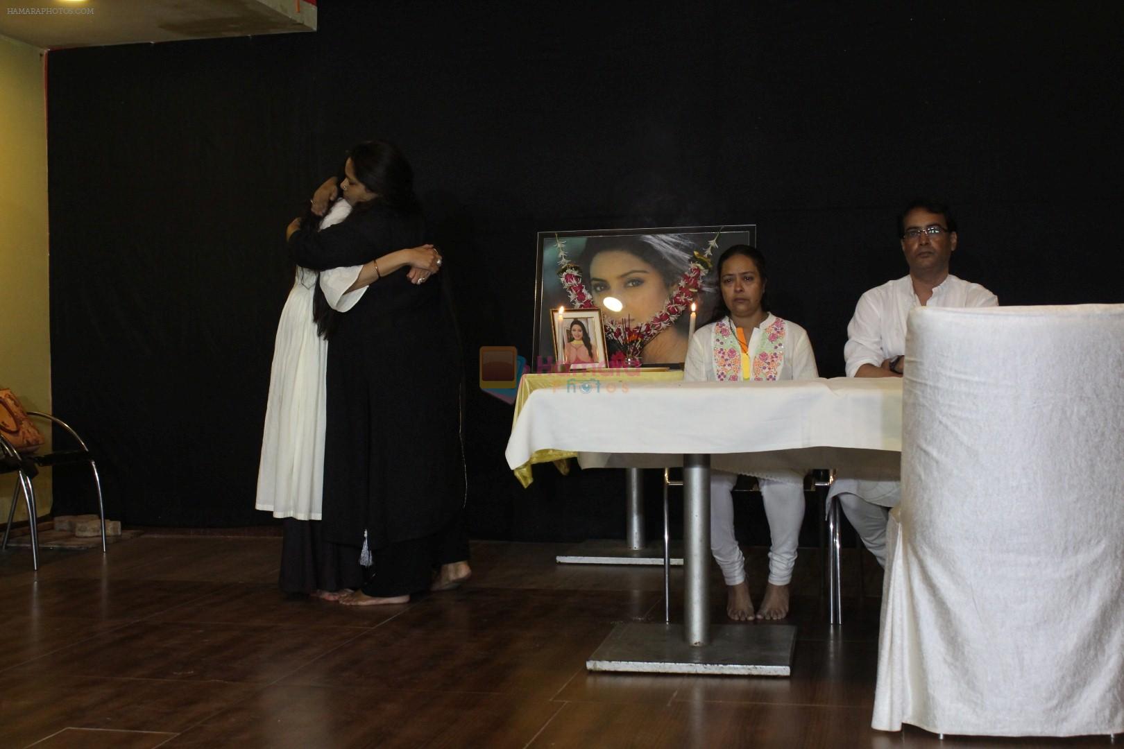 Kamya Punjabi at Pratyusha Banerjee Prayer Meet
