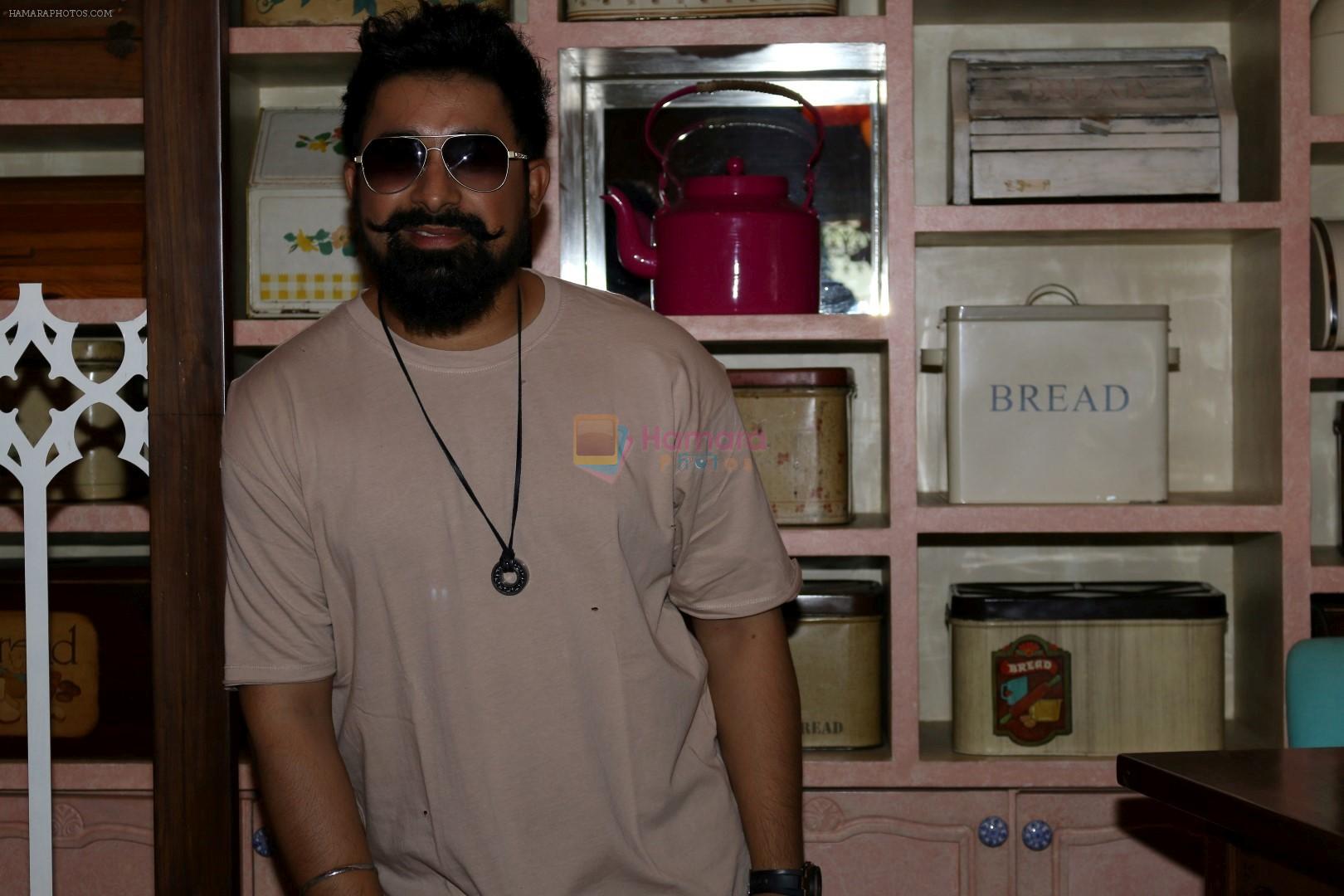 Rannvijay Singh at the Unveiling The Men's Collection on 18th April 2017