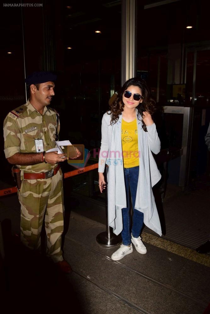 Urvashi Rautela Spotted At Airport on 21st April 2017