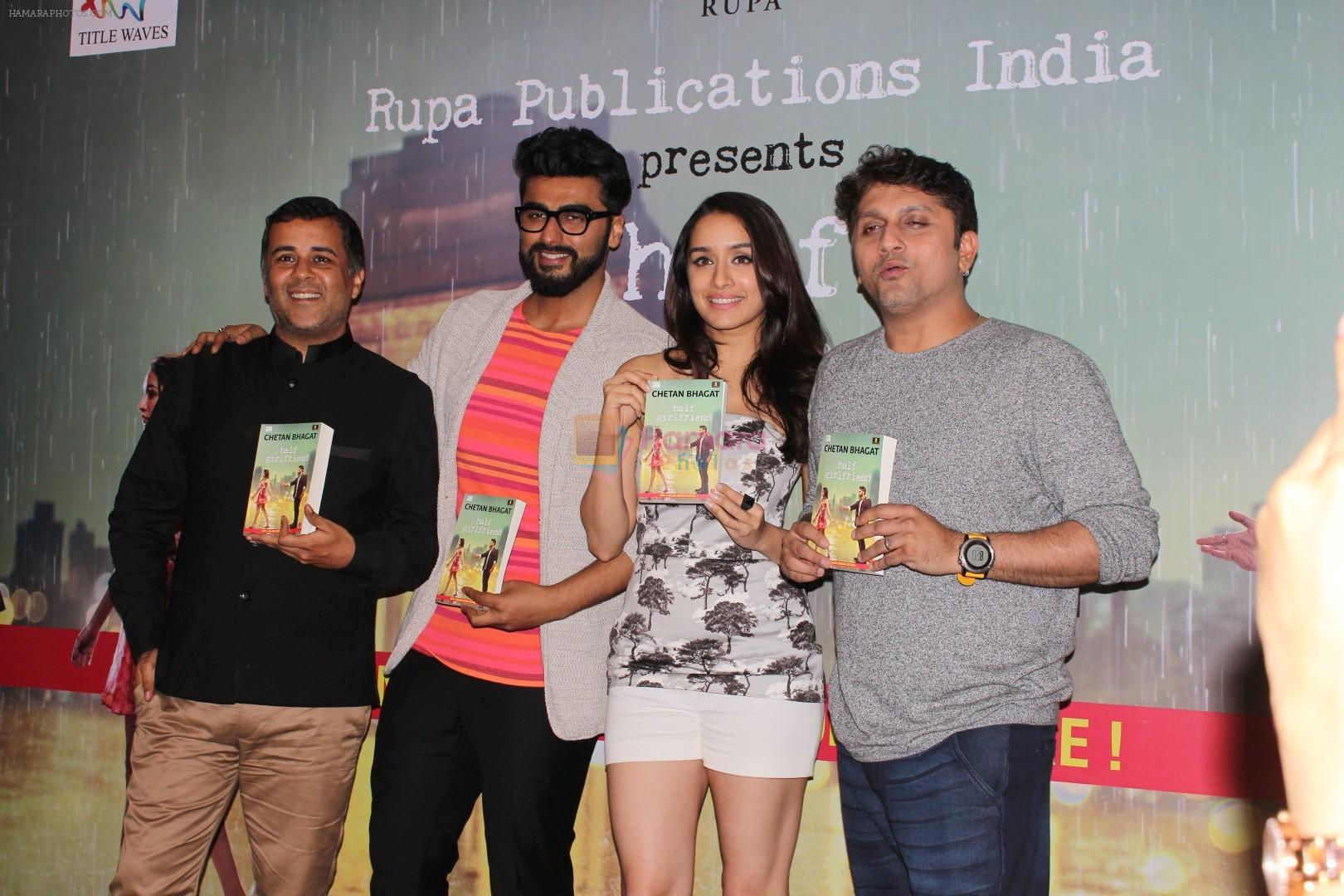 Arjun Kapoor, Shraddha Kapoor, Mohit Suri, Chetan Bhagat at The Book Launch Of Half Girlfriend on 8th May 2017