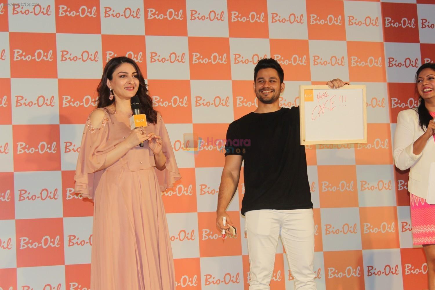 Kunal Khemu, Soha Ali Khan Share The Secret Of Pregnanthood On Mothers Day Special on 12th May 2017