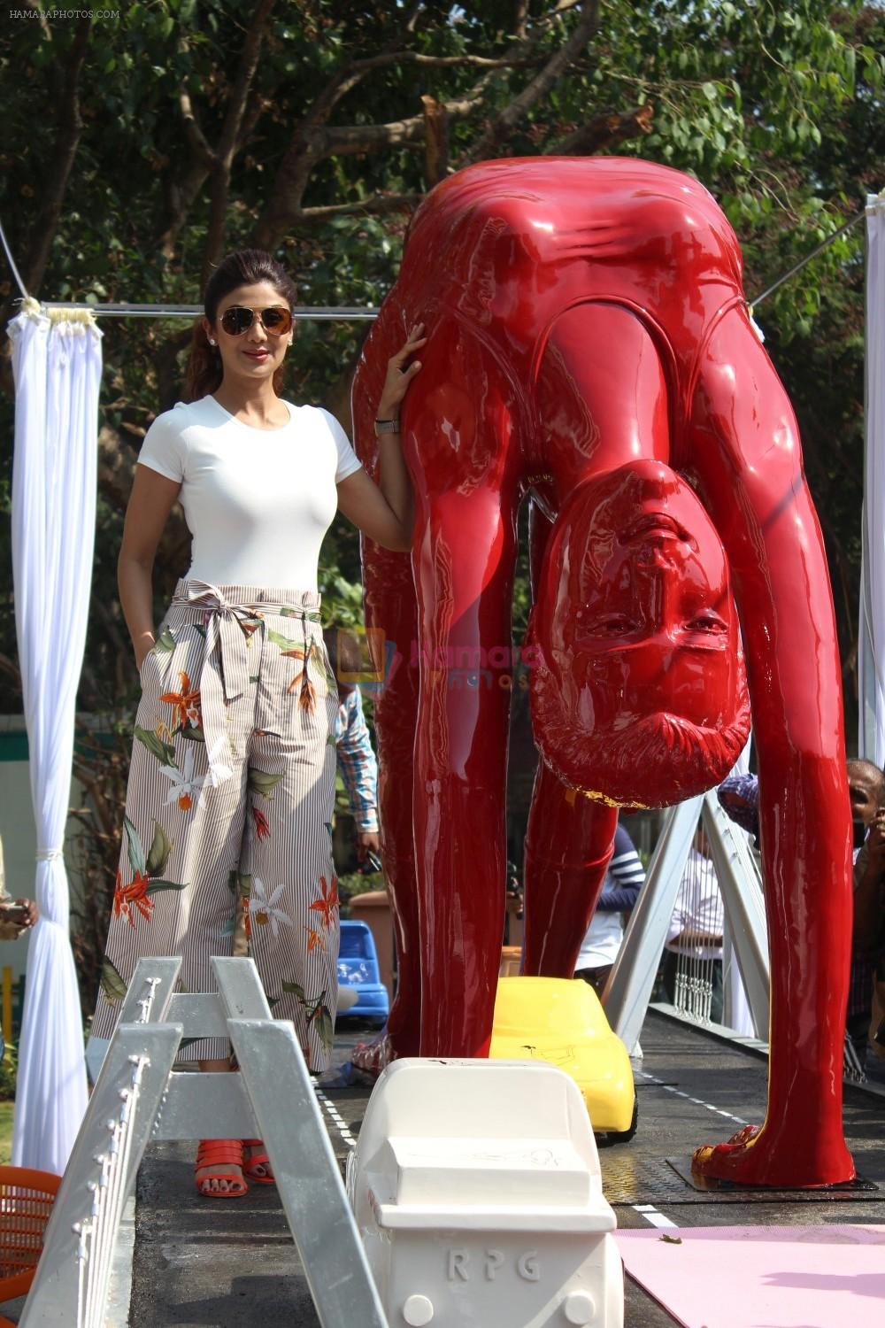 Shilpa Shetty inaugurated Her Yoga Posed Statue on 17th May 2017