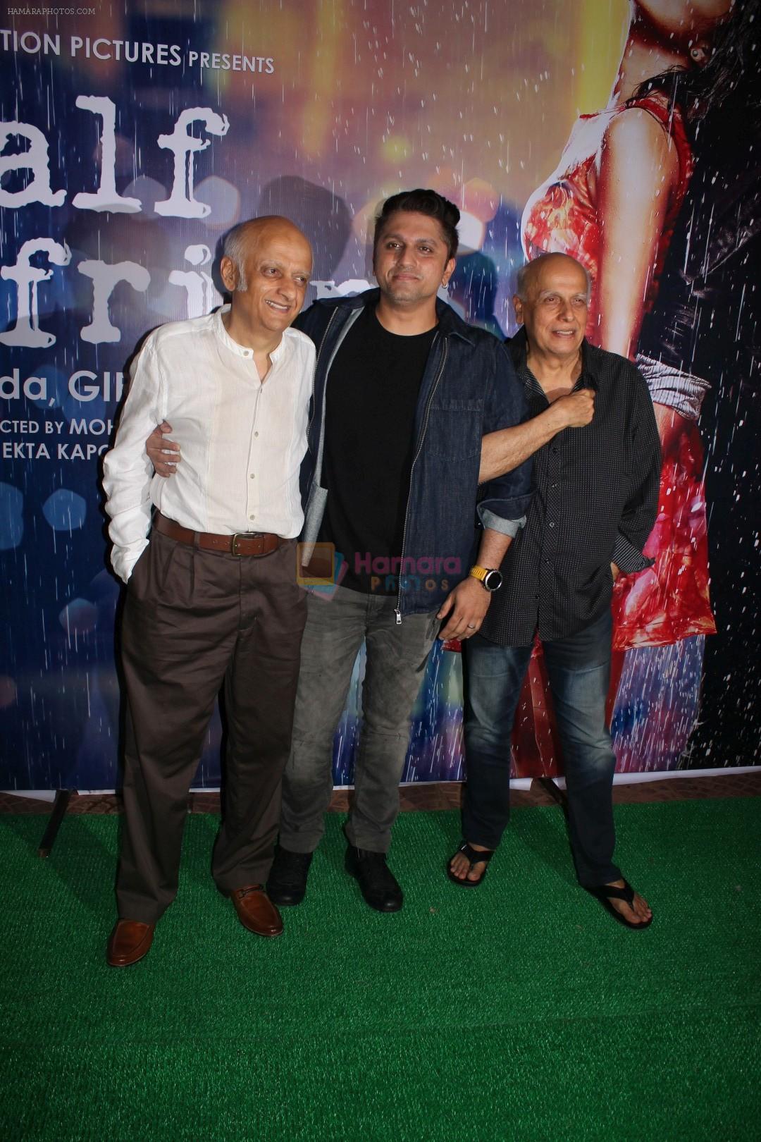 Mahesh Bhatt, Mohit Suri, Mukesh Bhatt at the Success Party Of Film Half Girlfriend on 27th May 2017