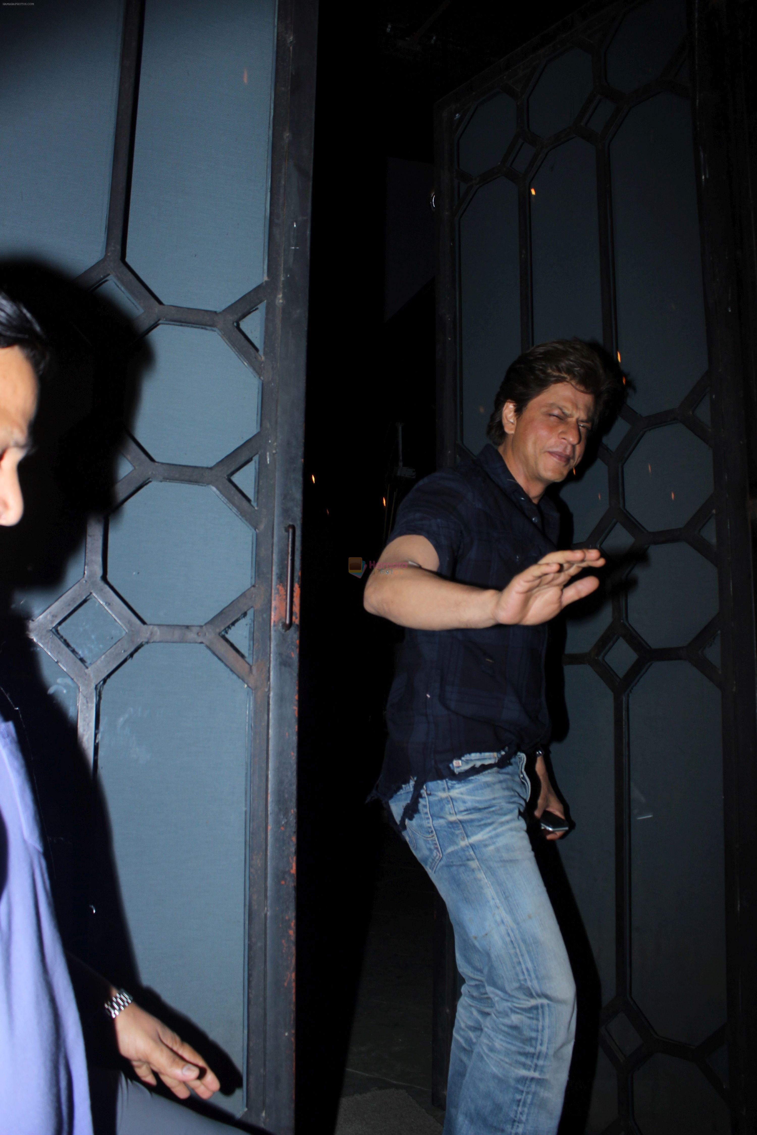 Shah Rukh khan at korner house 2 on 10th June 2017