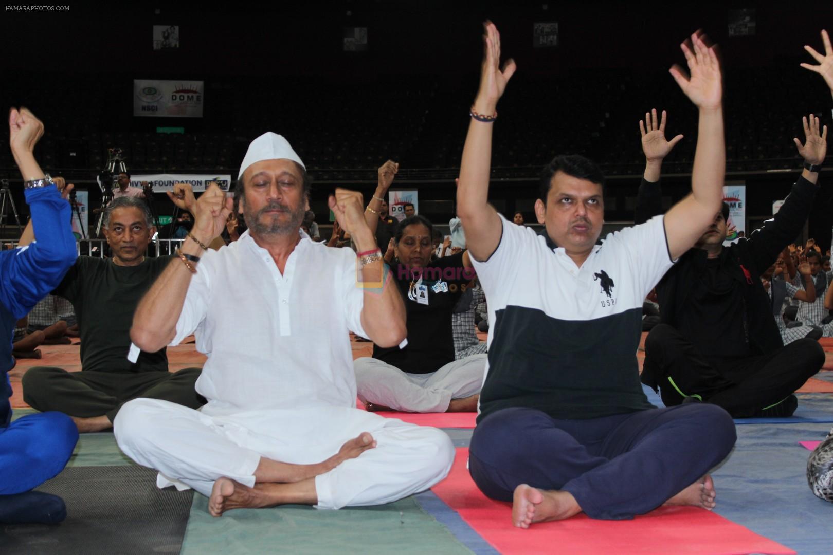 Jackie Shroff celebrate World Yoga Day in Mumbai on 21st June 2017