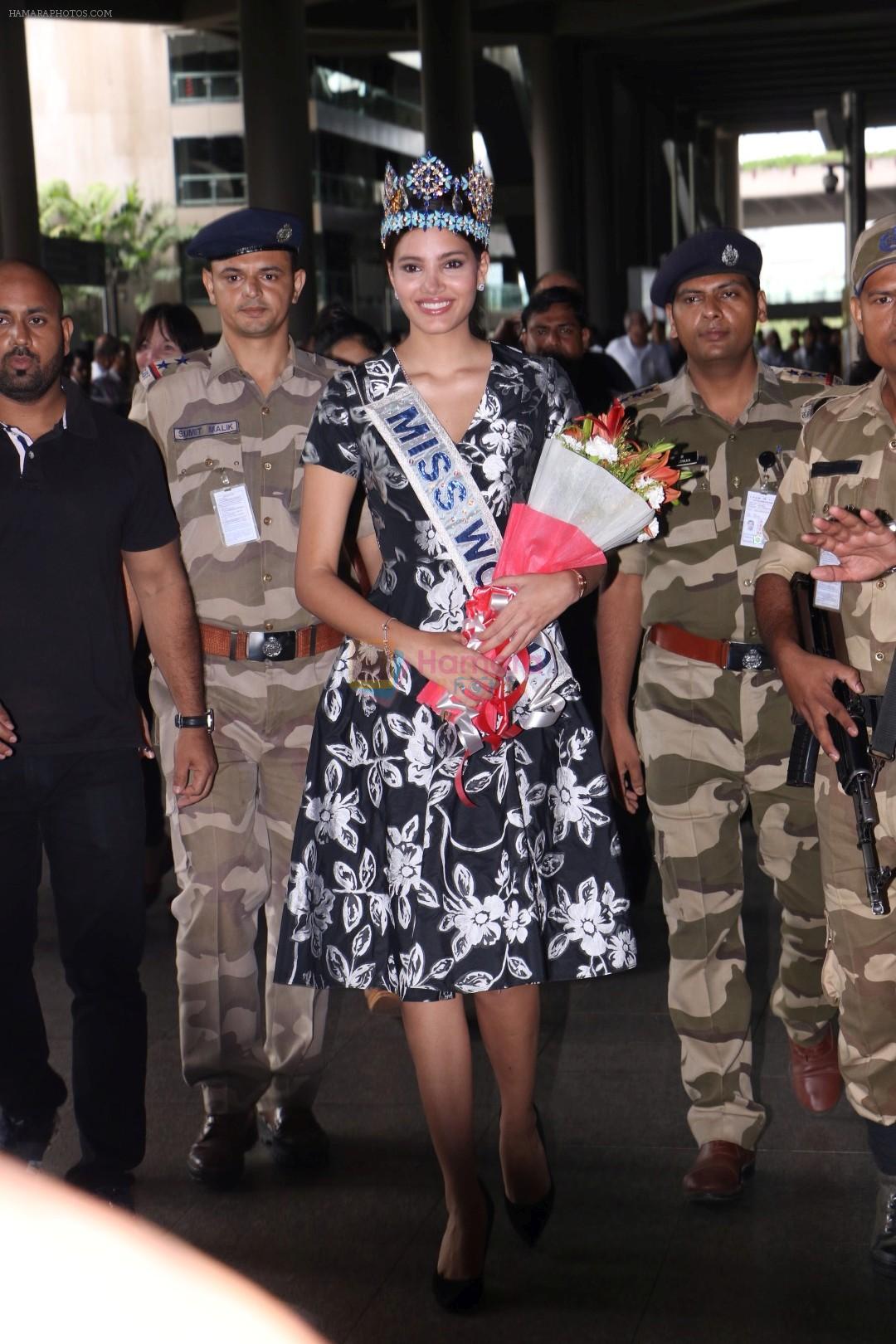 Stephanie Del Valle Miss World 2016 Arrive Mumbai International Airport on 22nd June 2017