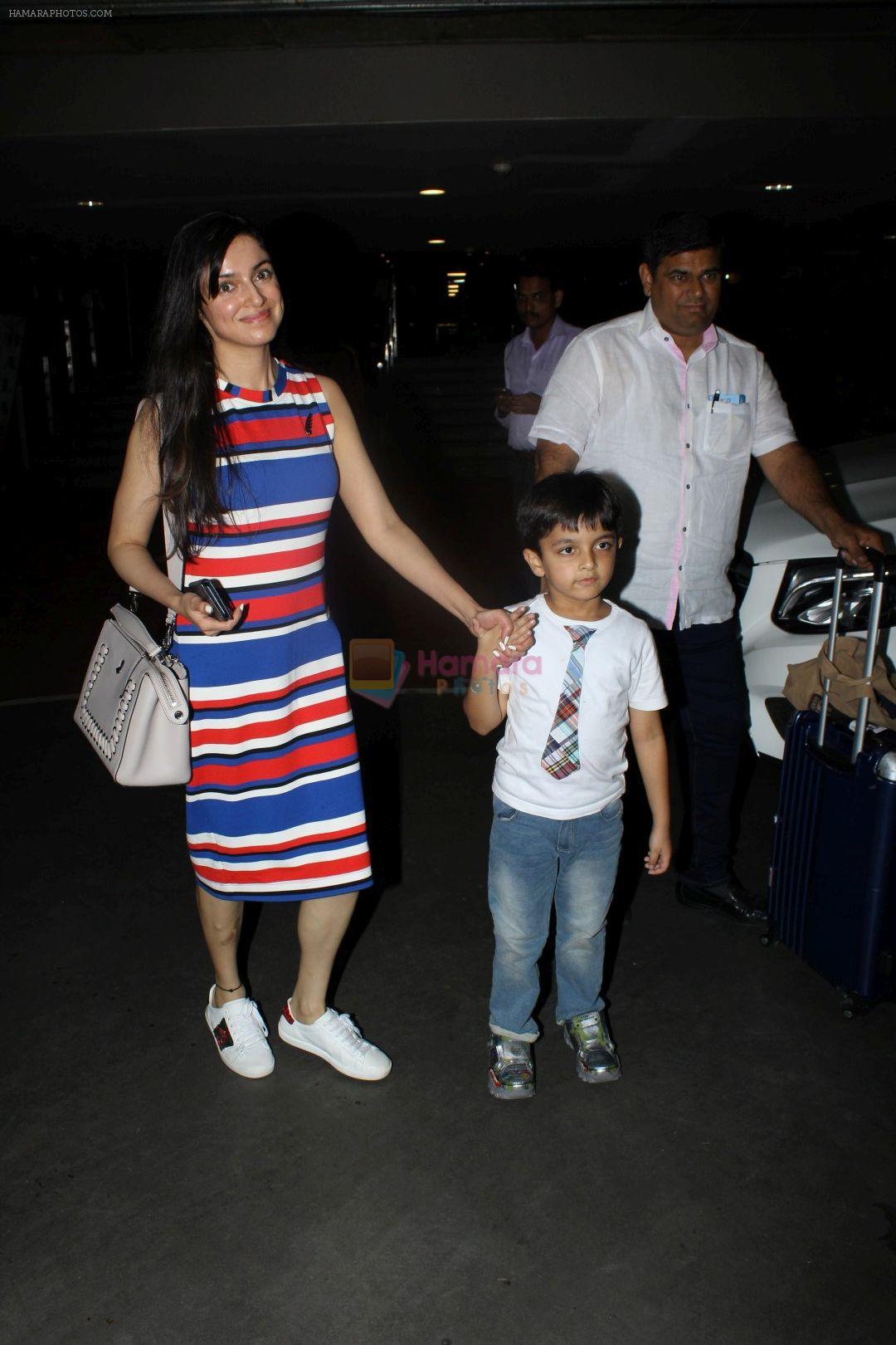 Divya Khosla Kumar at the airport on 21st June 2017