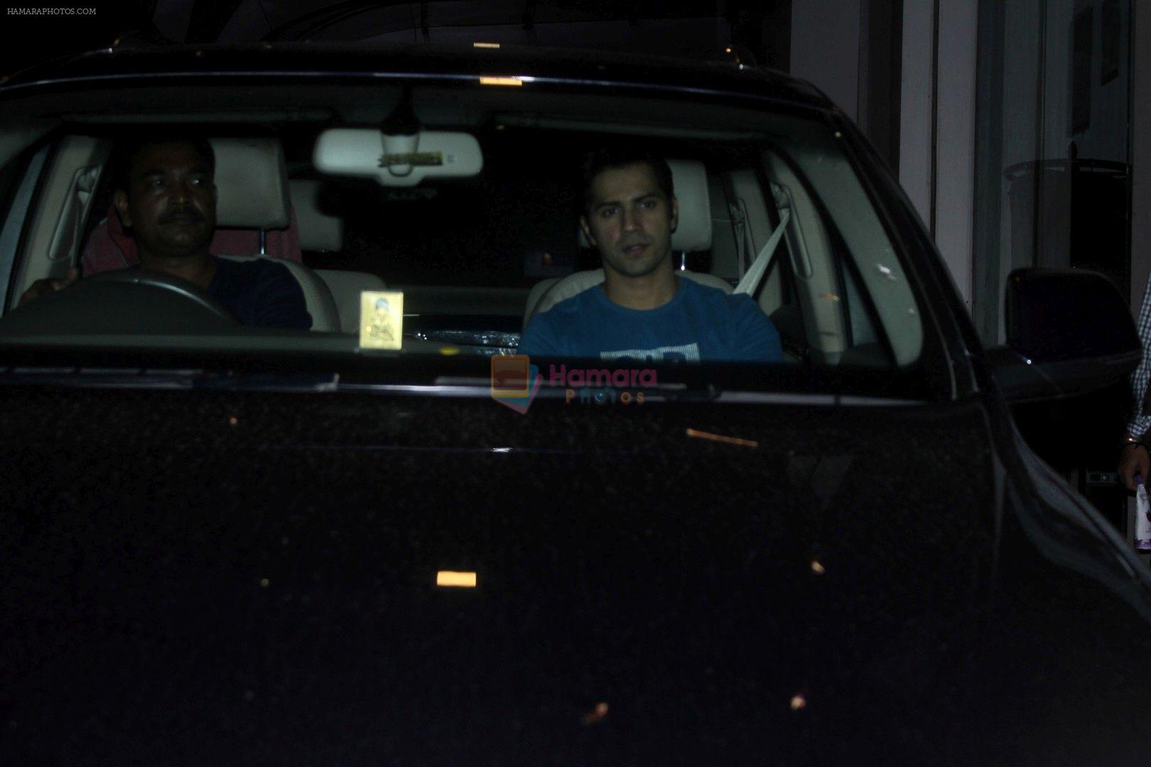 Varun Dhawan spotted at the Gym on 23rd June 2017