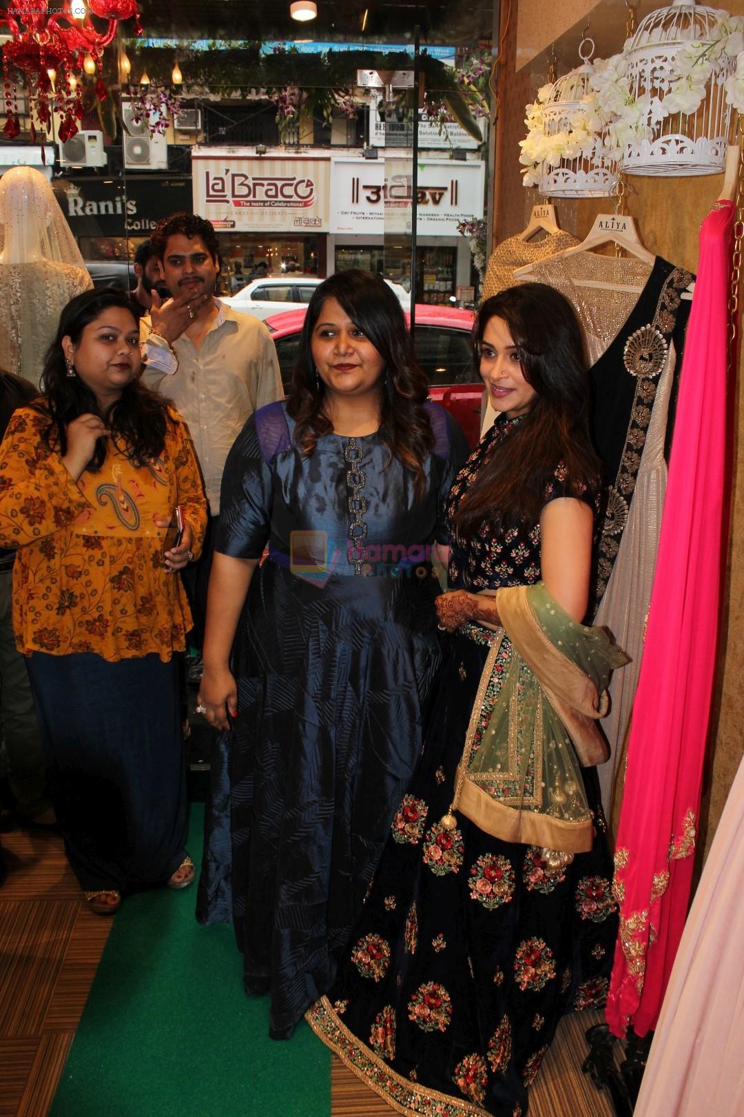Dipika Kakar At Launch Of Aliya Fashion House on 28th June 2017
