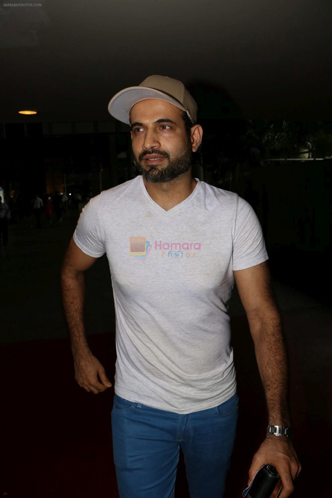 Irfan Pathan With Family Spotted At Airport on 29th June 2017