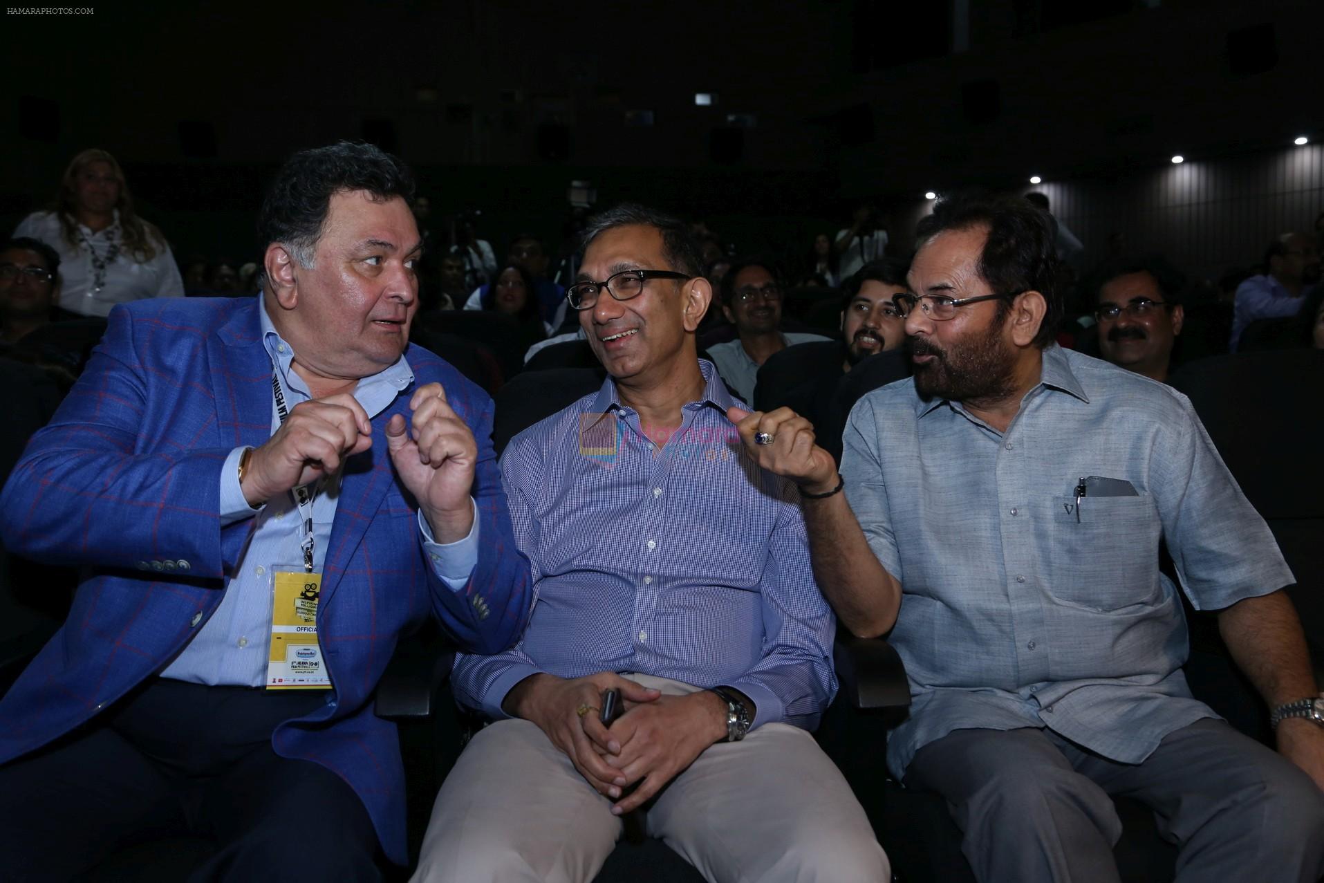 Rishi Kapoor, Sanjay Gupta, Mukhtar Abbas Naqvi at 8th Jagran Film Festival in Delhi on 1st July 2017