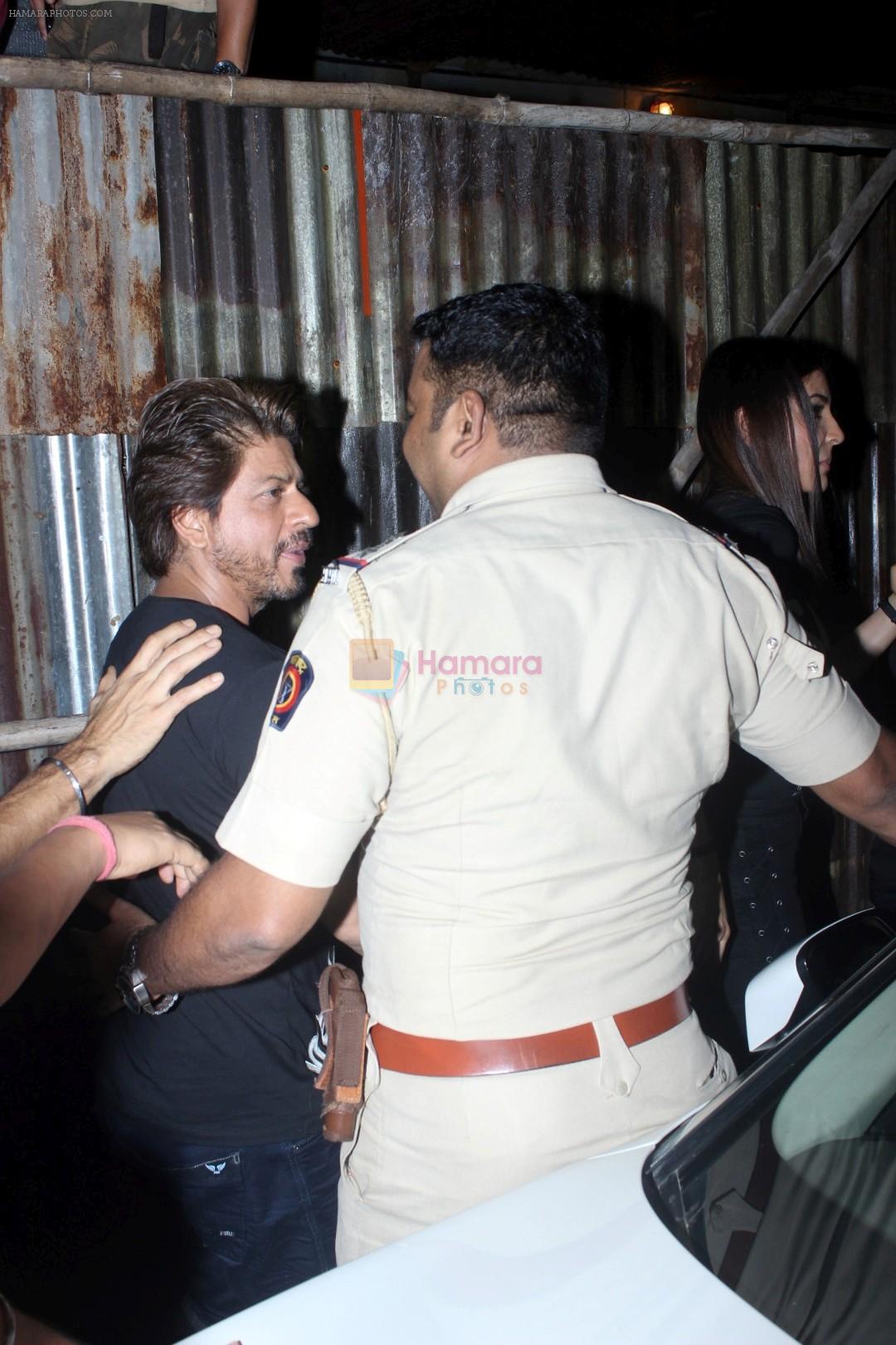 Shah Rukh Khan Spotted At Khar Social on 3rd July 2017