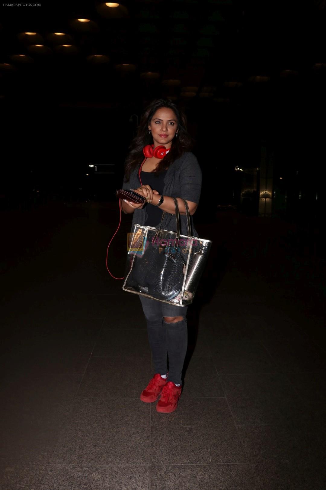 Neetu Chandra leaving For IIFA New York City on 11th July 2017