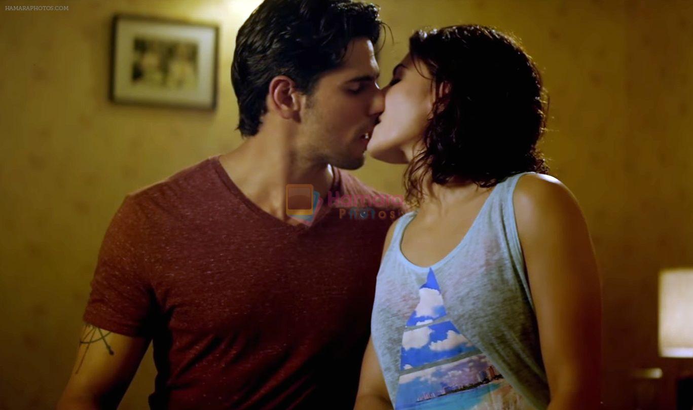 Sidharth Malhotra, Jacqueline Fernandez in film A Gentleman