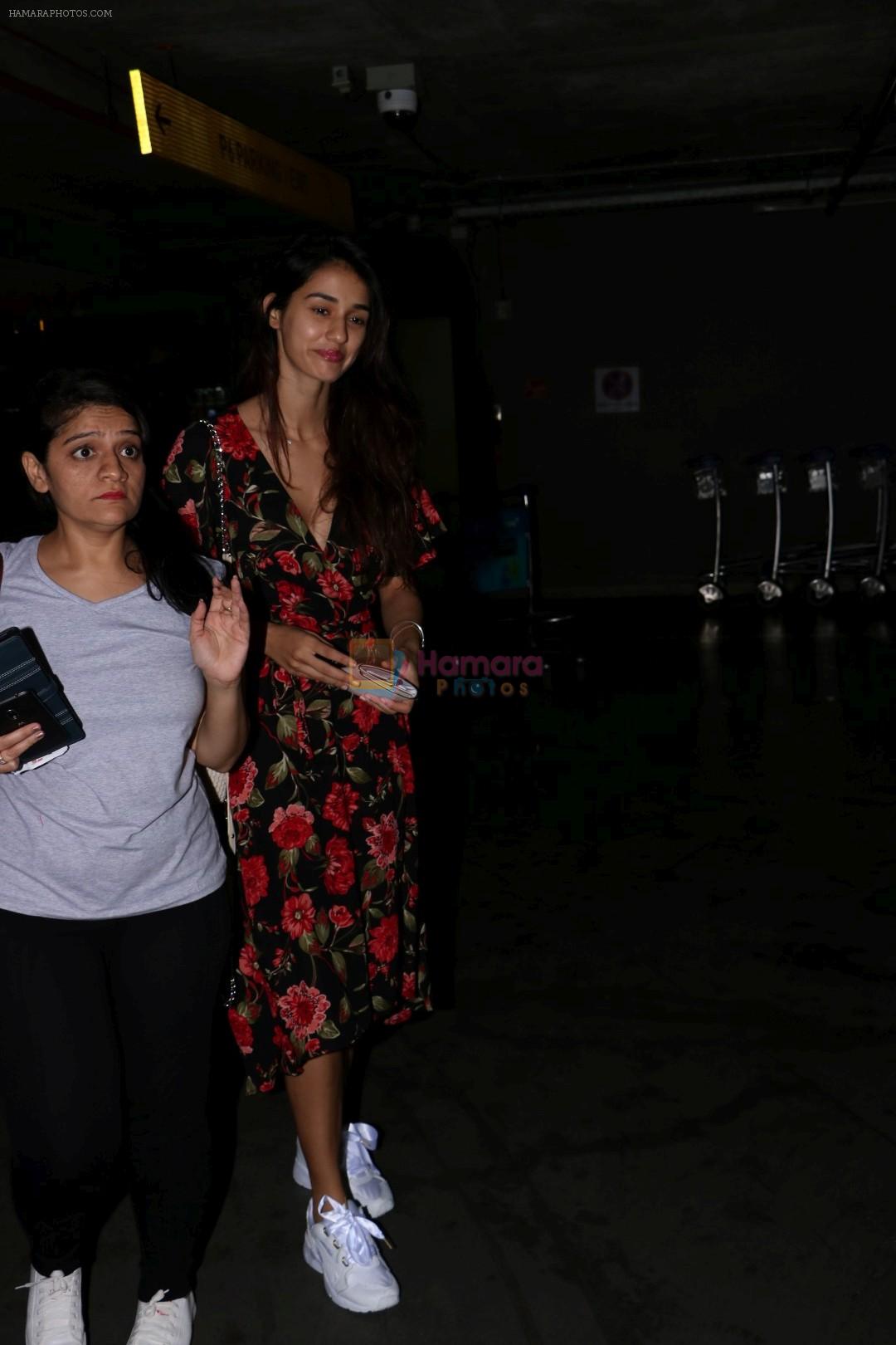 Disha Patani Spotted At Airport Returns From IIFA on 17th July 2017