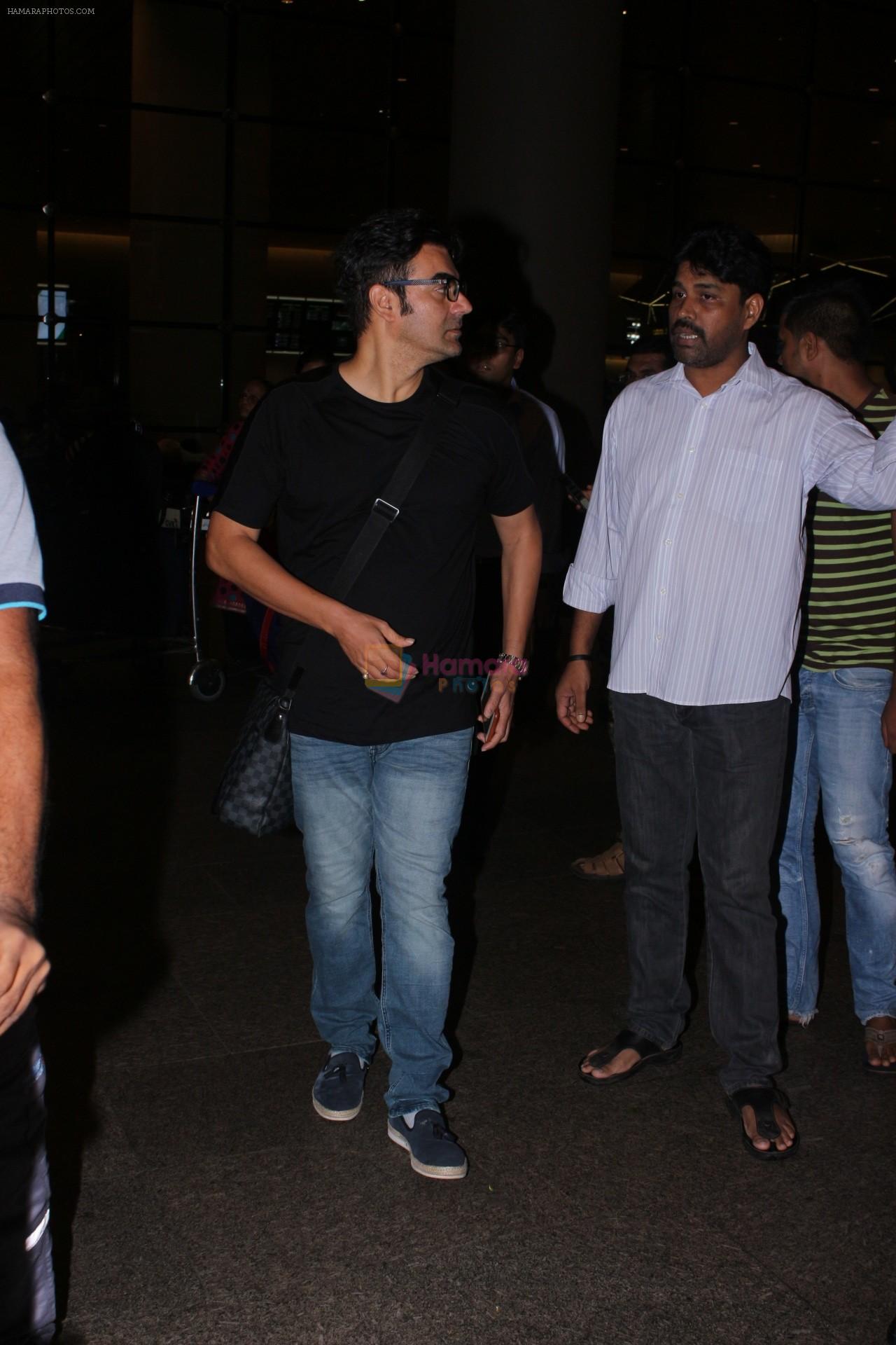 Arbaaz Khan Spotted At Airport on 17th July 2017