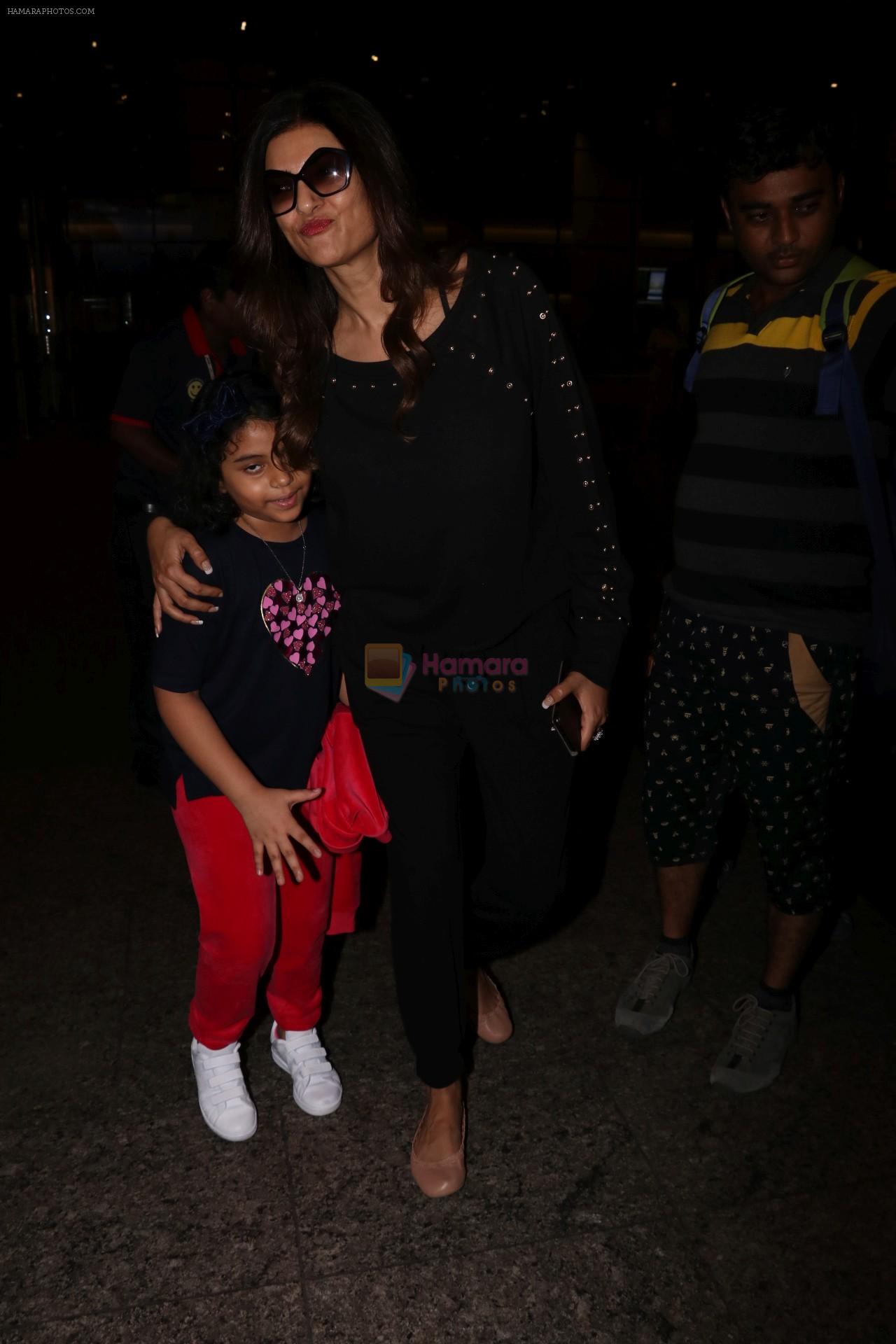 Sushmita Sen Spotted At Airport on 26th July 2017