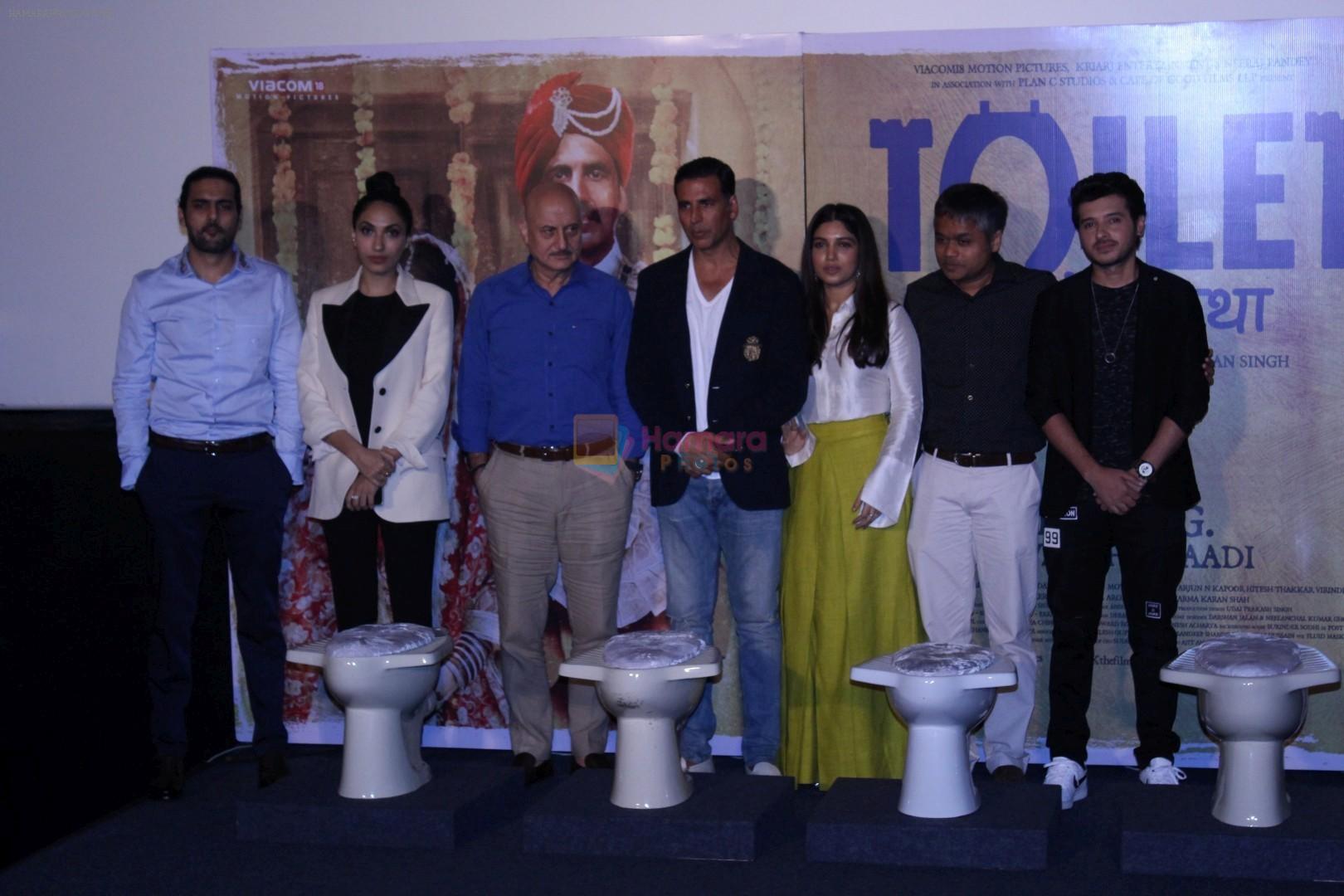 Akshay Kumar, Bhumi Pednekar, Anupam Kher, Divyendu Sharma at the Media Interaction For Film Toilet-Ek Prem Katha on 27th July 2017