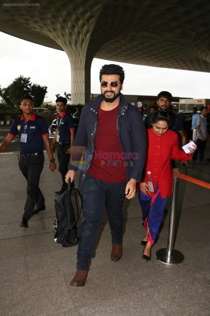 Arjun Kapoor with Mubarakan team spotted at airport on 29th July 2017