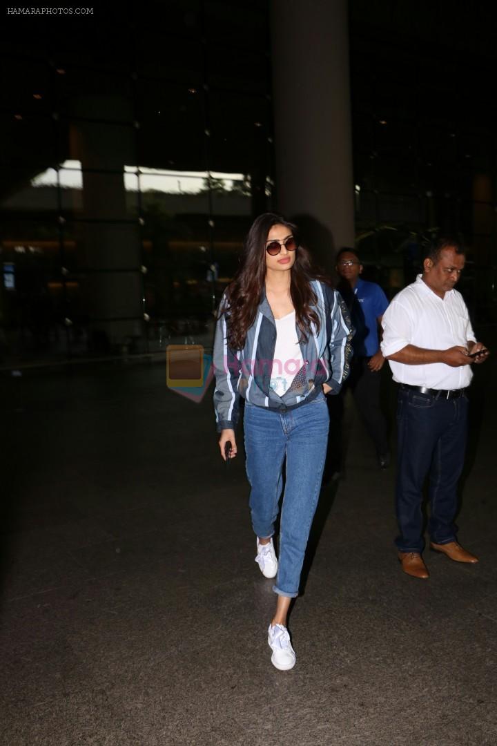 Athiya Shetty Spotted At Airport on 31st July 2017