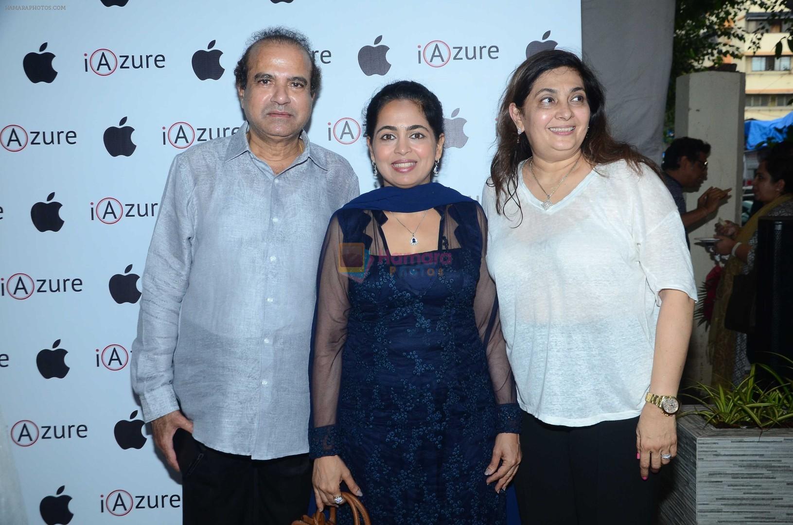 Suresh Wadkar at the Launch OF Zanai Bhosle's iAzure, Apple Store on 30th July 2017