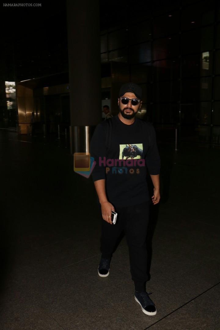 Arjun Kapoor Spotted At Airport on 31st July 2017