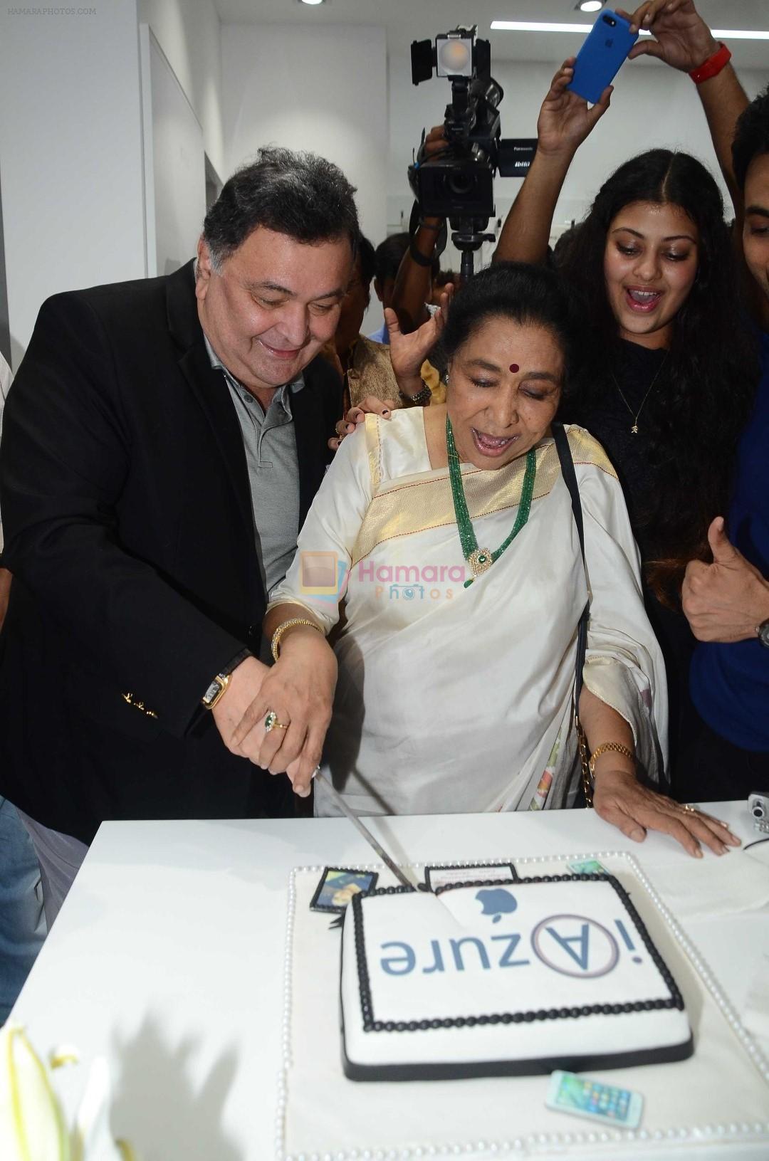 Rishi Kapoor, Asha Bhosle at the Launch OF Zanai Bhosle's iAzure, Apple Store on 30th July 2017