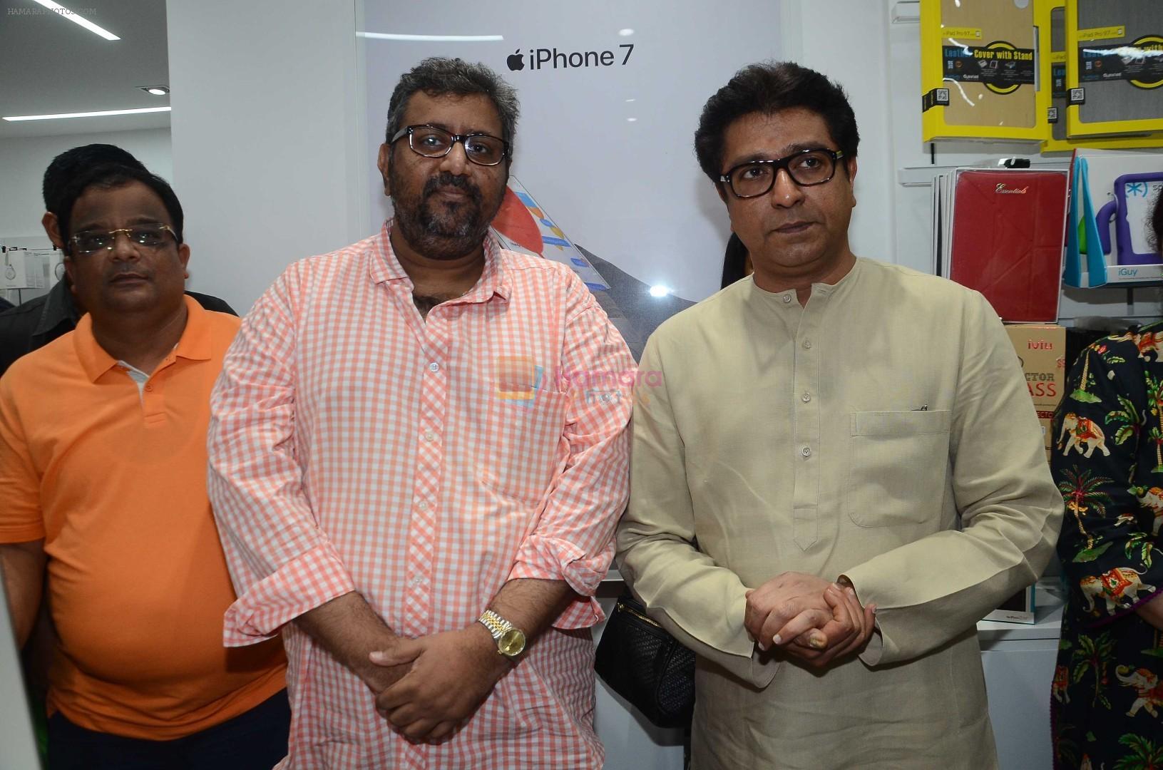 Raj Thackeray at the Launch OF Zanai Bhosle's iAzure, Apple Store on 30th July 2017